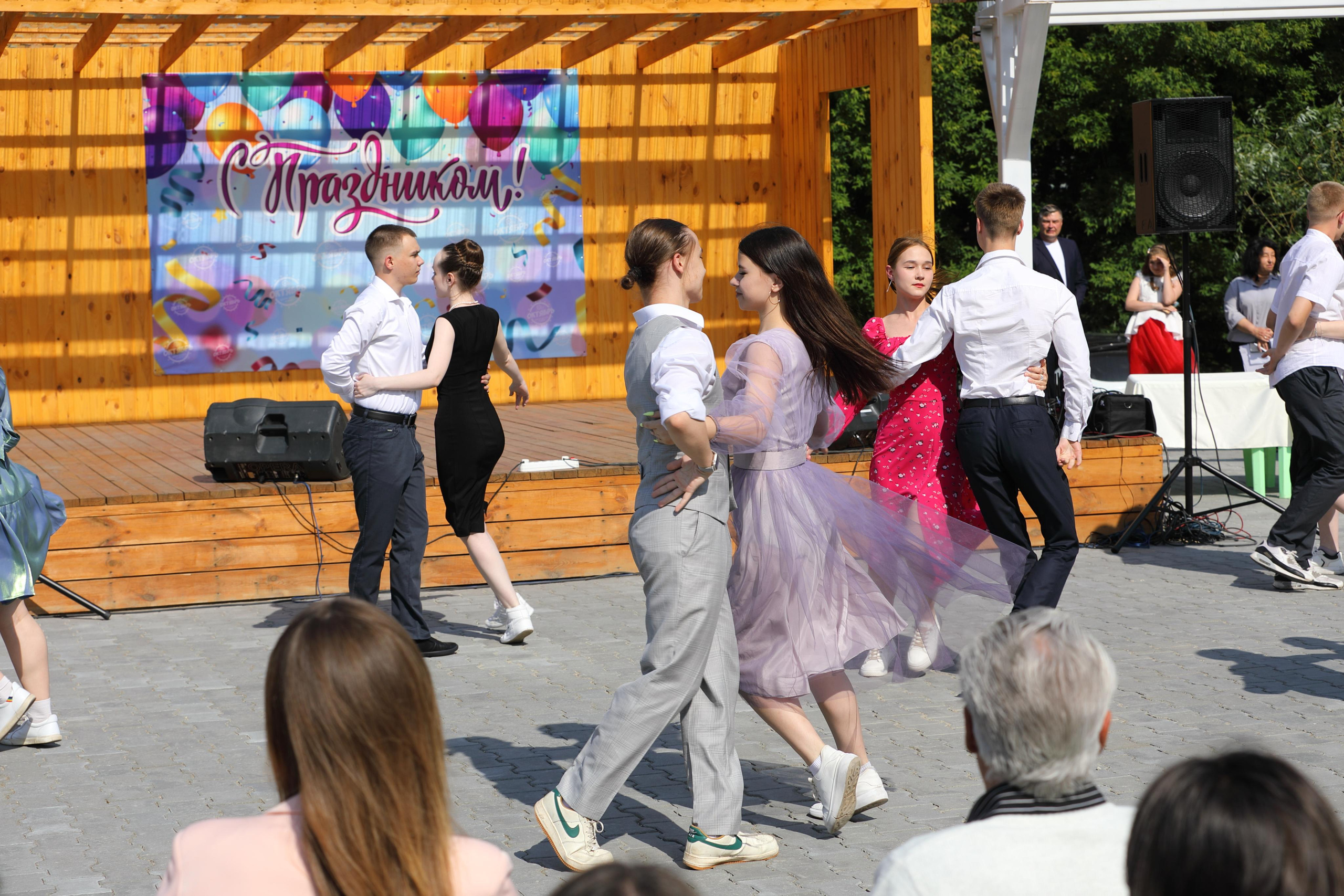 Выпускной в Шадринске. Фотограф Андрей Гузеев