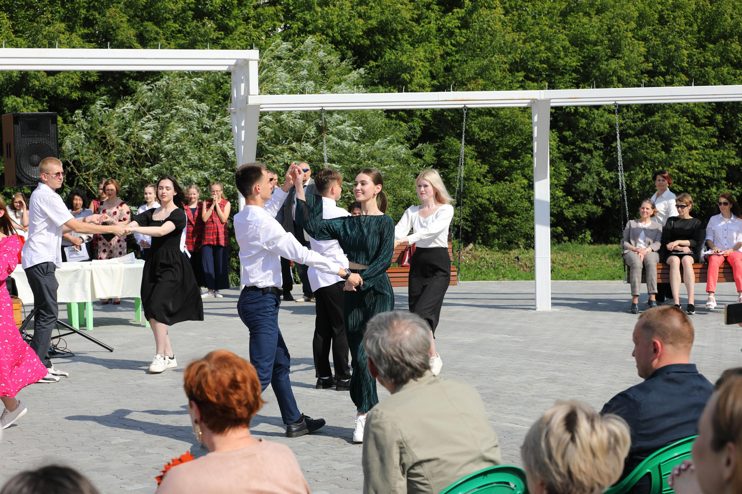 Выпускной в Шадринске. Фотограф Андрей Гузеев