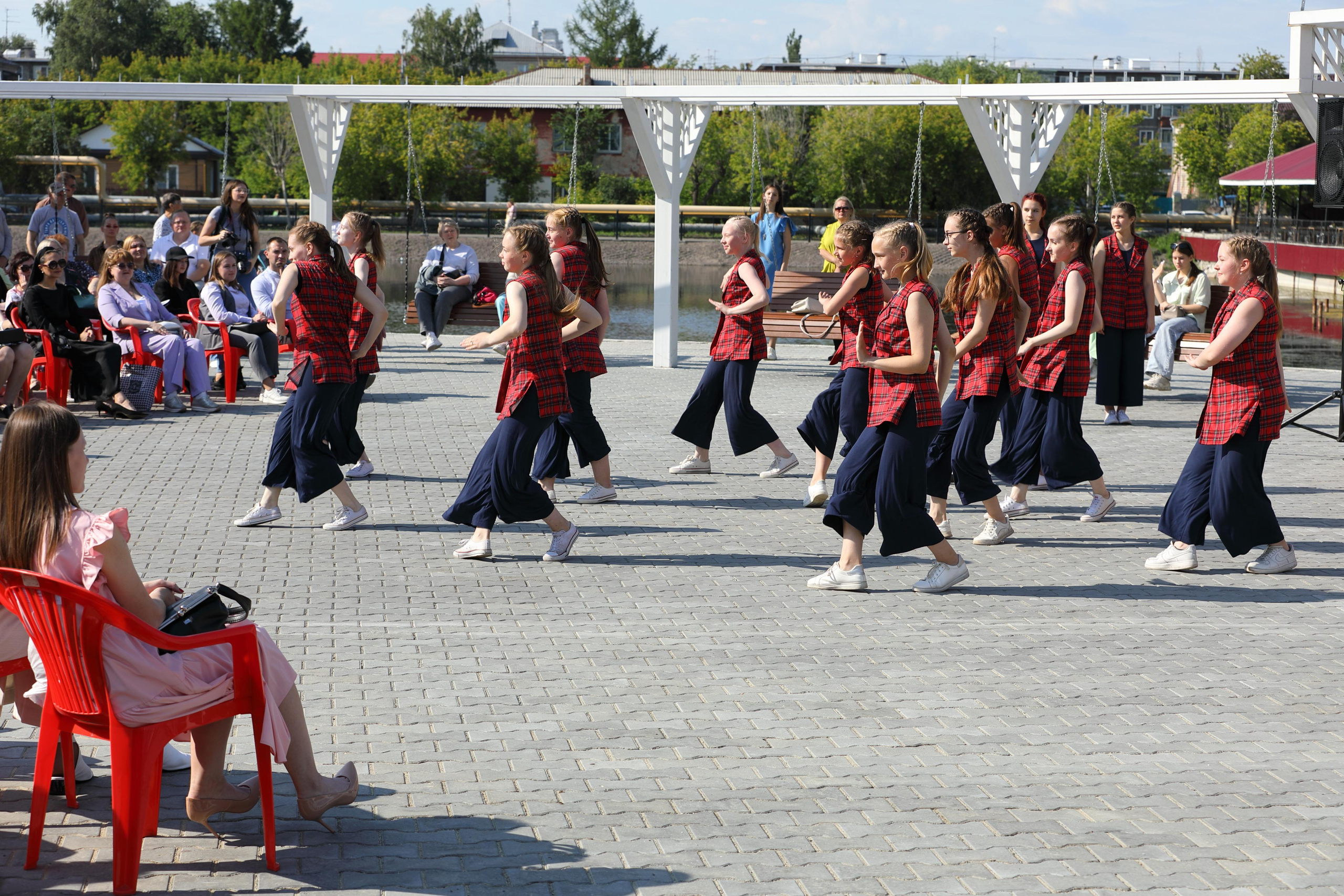 Выпускной в Шадринске. Фотограф Андрей Гузеев