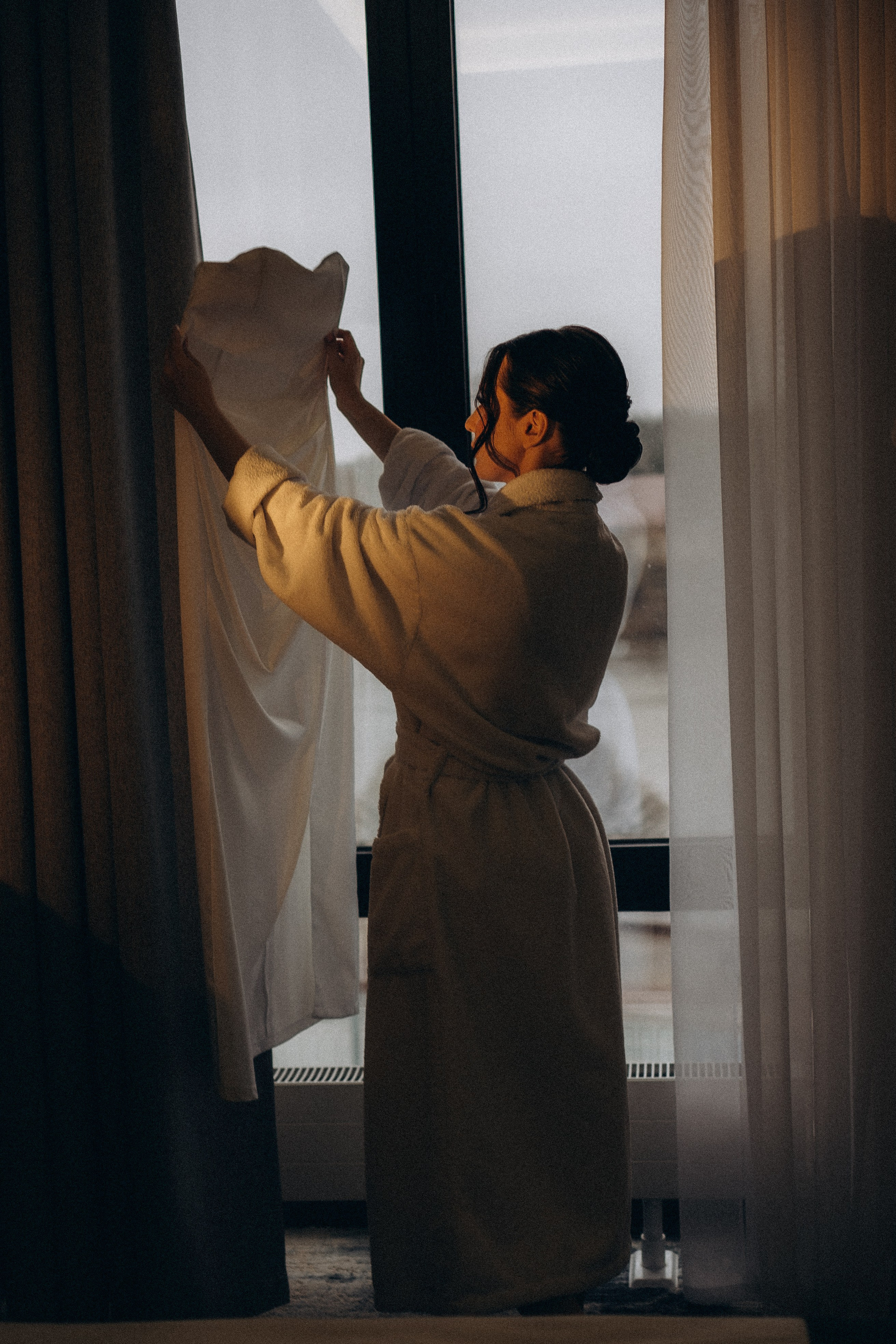 СВАДЕБНАЯ СЬЕМКА СБОРОВ ЖЕНИХА И НЕВЕСТЫ В ОТЕЛЕ И ТАКЖЕ ФОТОСЕССИИЯ В ОТЕЛЕЕ МЕГАПОЛИС БРЯНСК. Профессиональный фотограф, Санкт-Петербург — Виктория Богомолова