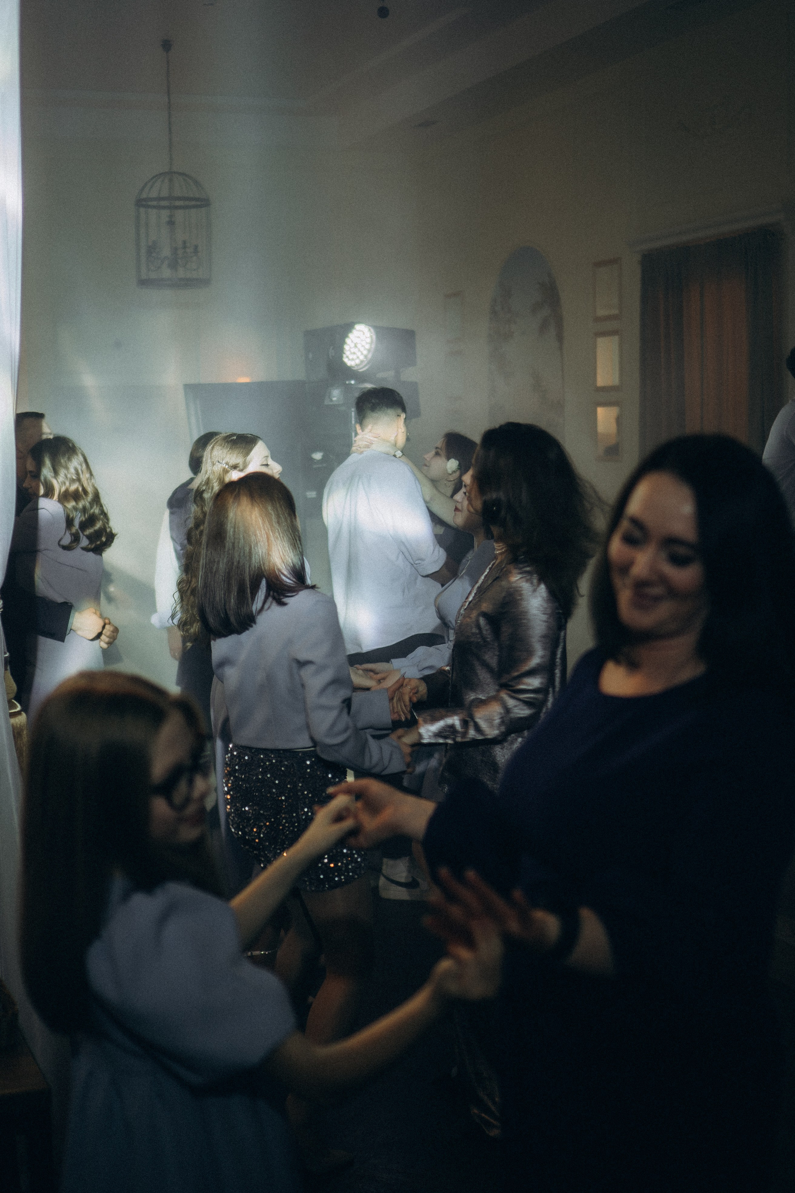 СВАДЕБНАЯ СЬЕМКА СБОРОВ В ОТЕЛЕ И ВЫЕЗД НА ЦЕРЕМОНИЮ (СНЯТО В СИБИРЕ В НИЖНЕВАРТОВСКЕ). Профессиональный фотограф, Санкт-Петербург — Виктория Богомолова