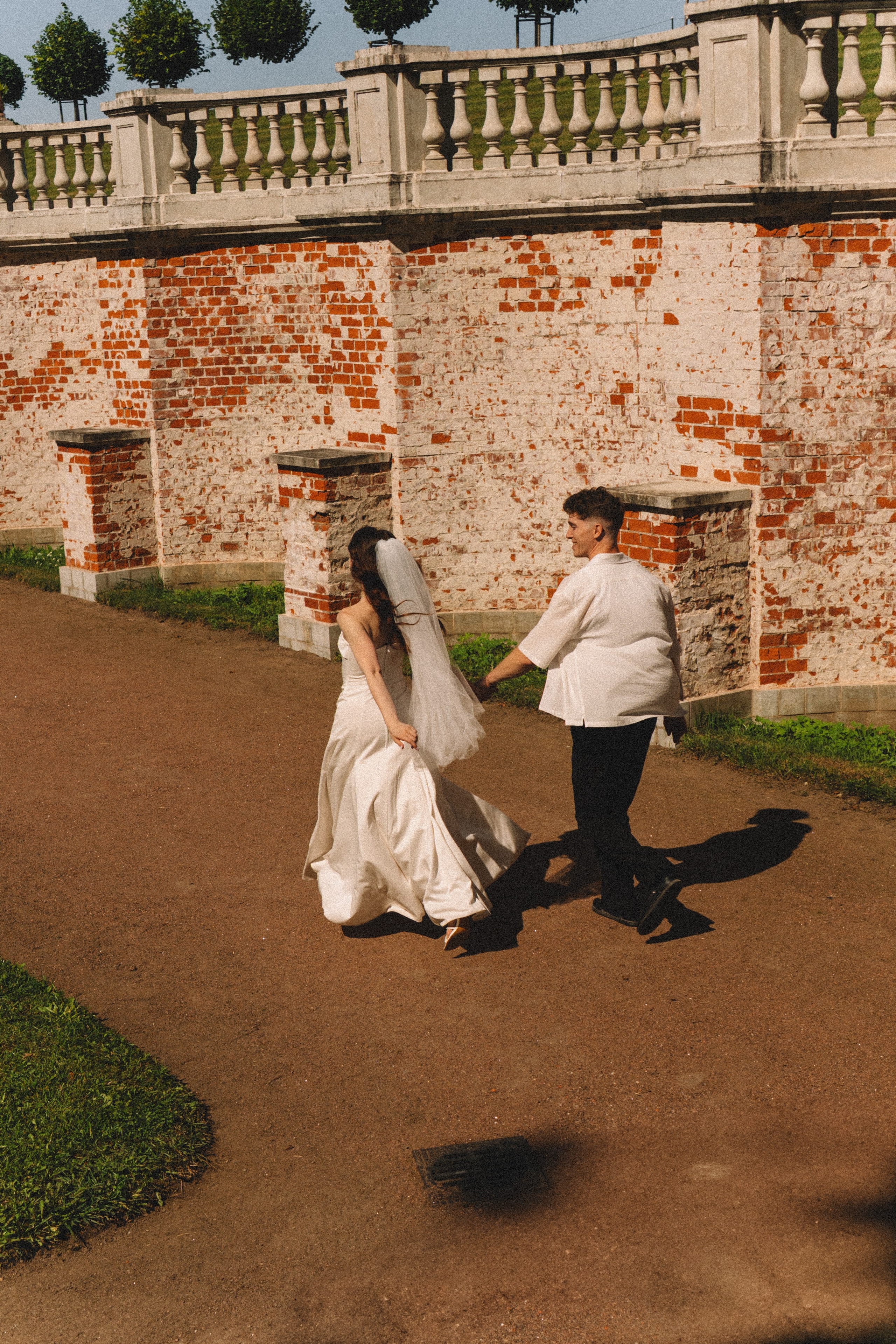 СВАДЕБНАЯ СЬЕМКА В ПЕТЕРГОФЕ И СЬЕМКА РЕПОРТАЖА В ЗАГСЕ ПЕТЕРГОФА. Профессиональный фотограф, Санкт-Петербург — Виктория Богомолова