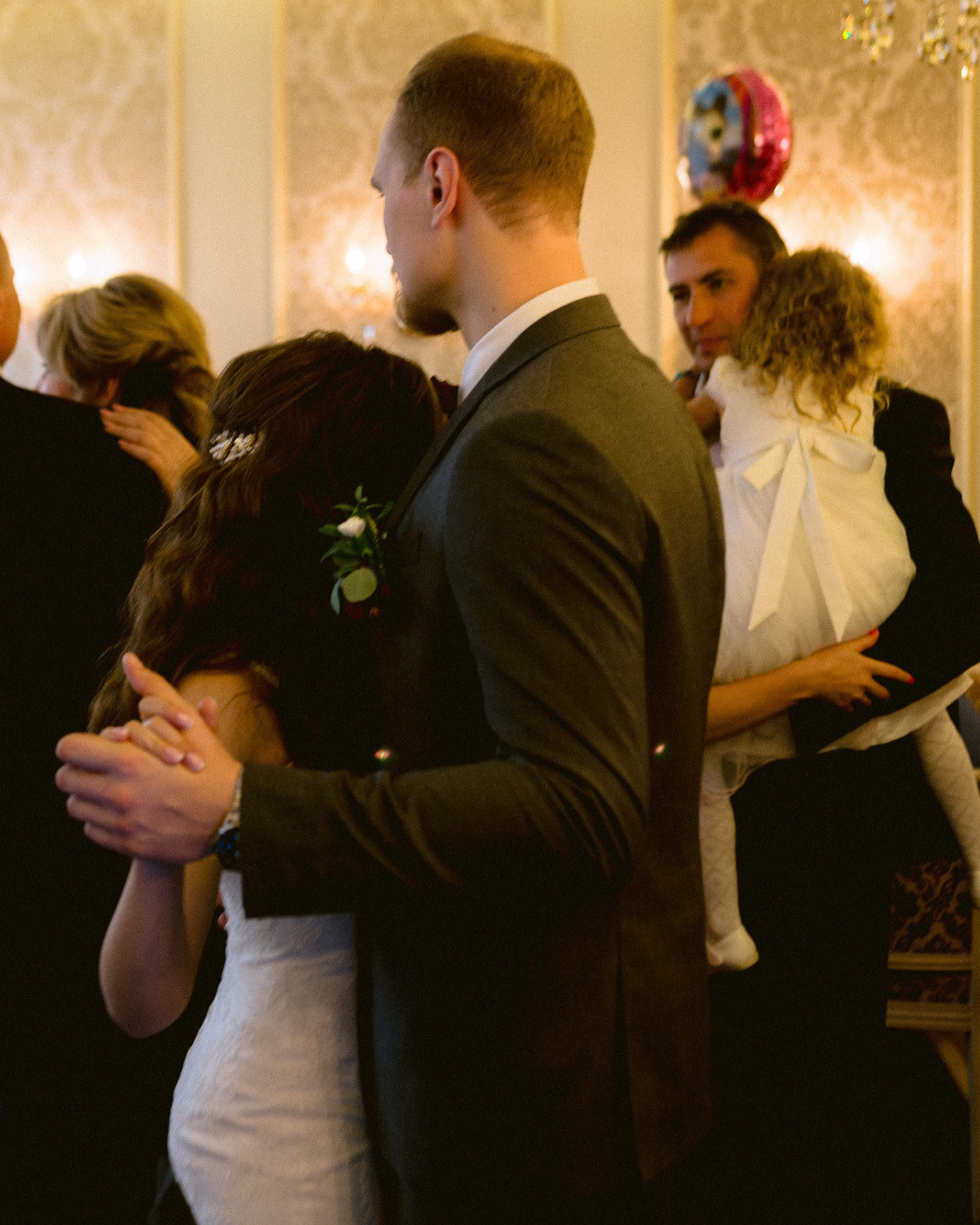 Солнце, яблоки и лодка. Фотограф Серафим Крюков