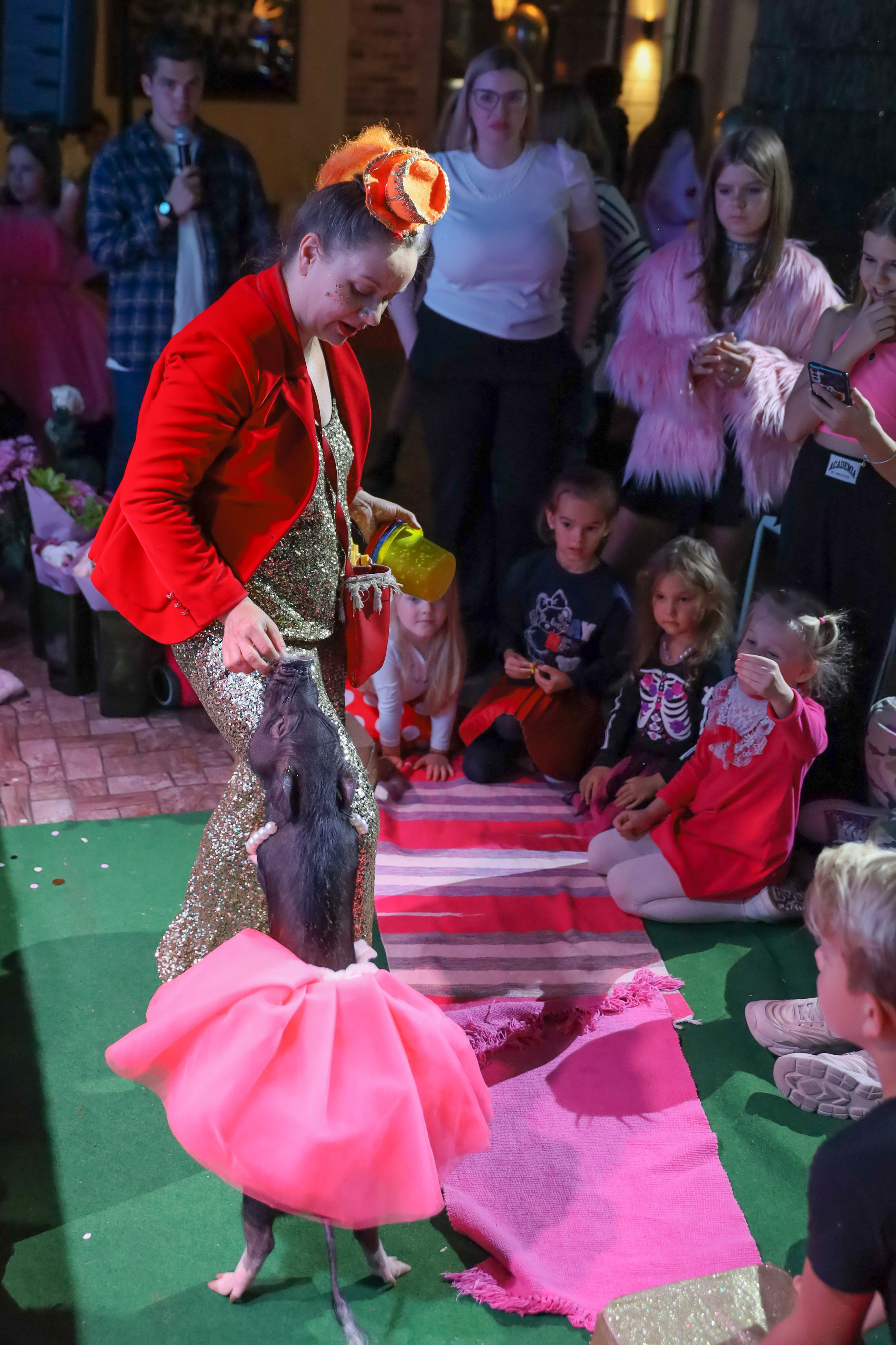 ДЕНЬ РОЖДЕНИЯ ЕВЫ В КРБ. Фотограф мероприятий Ирина Каширина