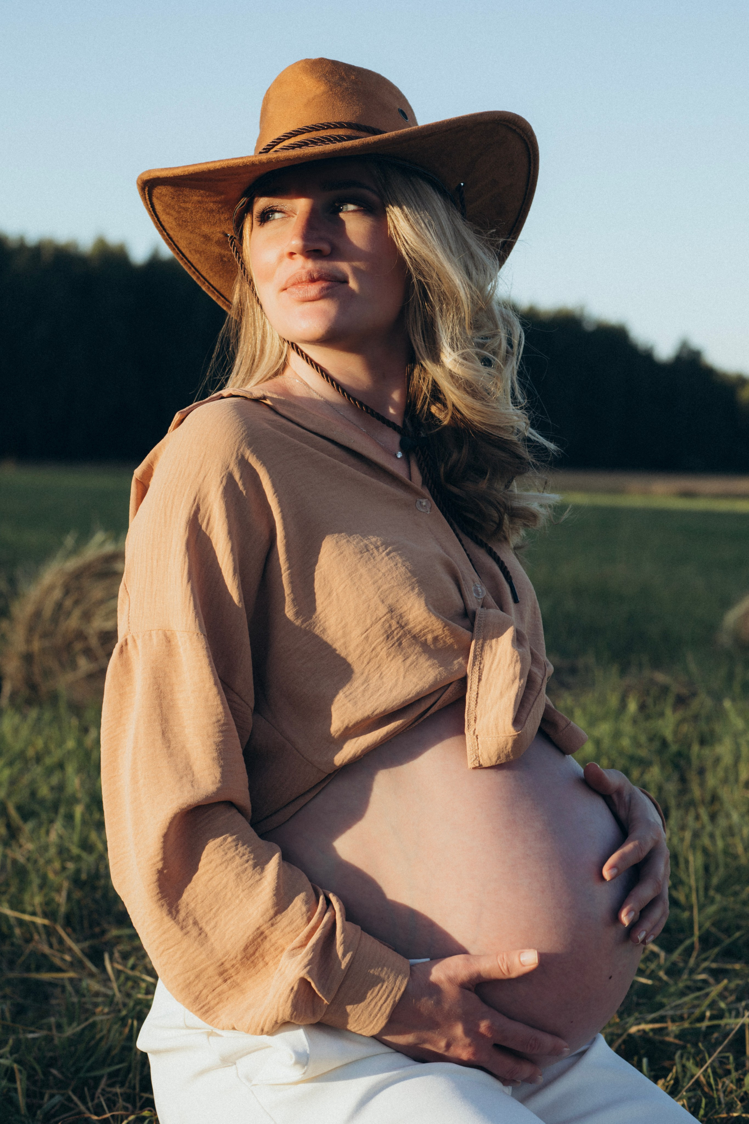 Беременяшка (прогулочная фотоссесия). ПОРТРЕТНЫЙ ФОТОГРАФ АЛЁНА САВИНА