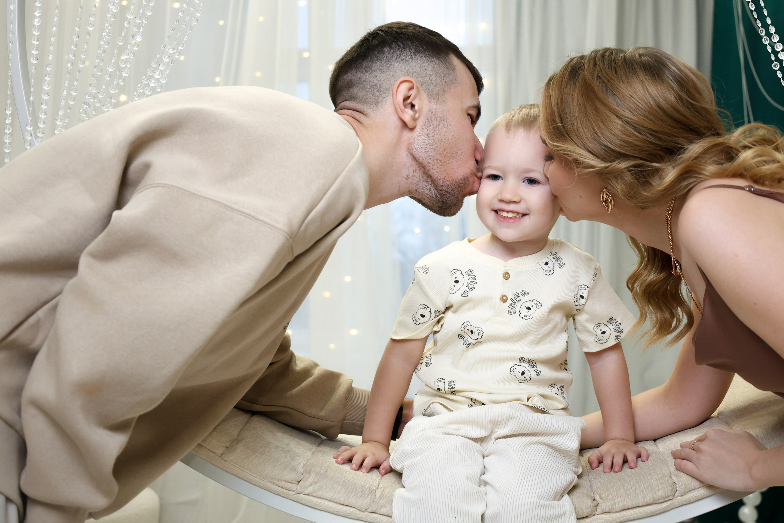 Семейная фотопроект Новогодний. Дина Айрат и Карим. Tatiana Shumskaya