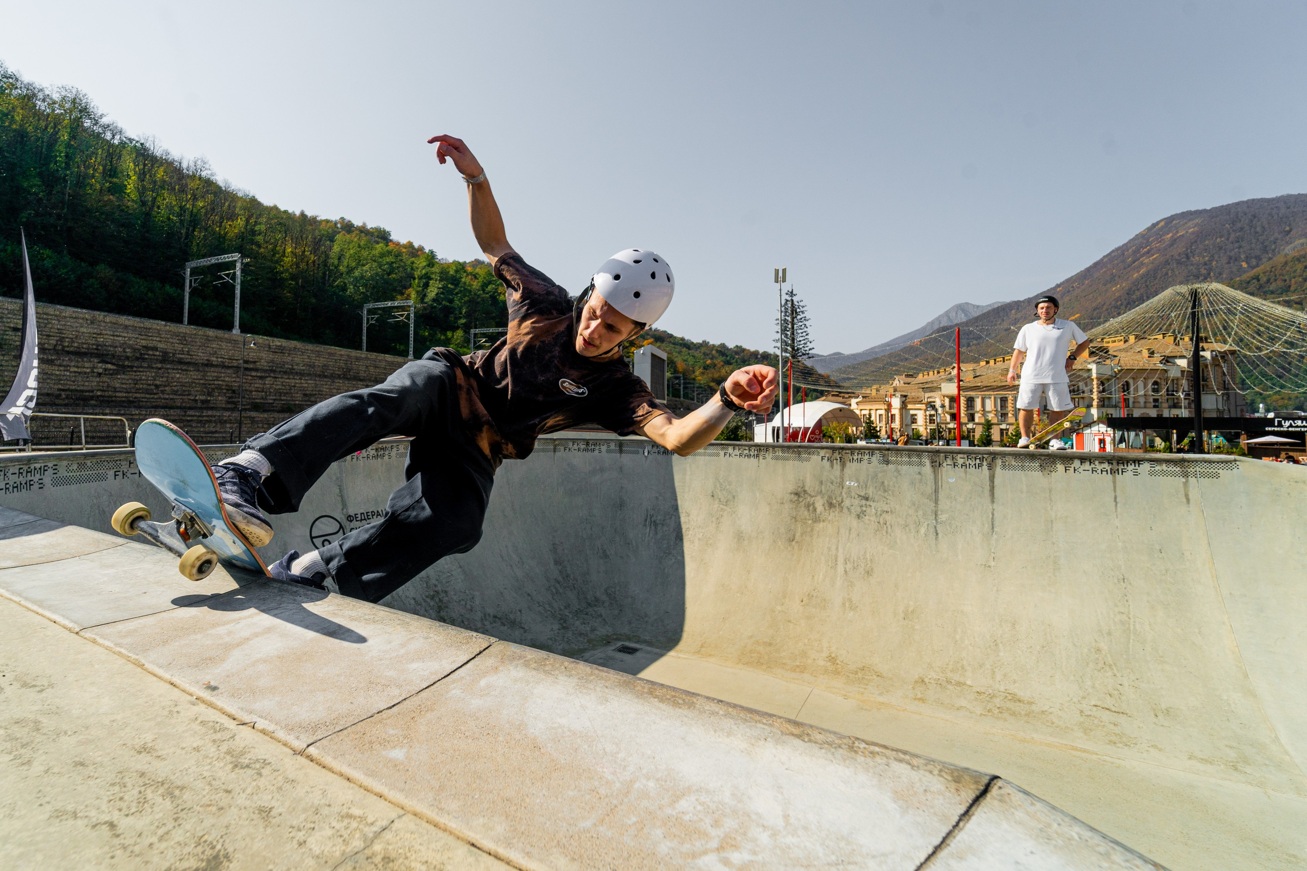 Чемпионат России по скейтбордингу на курорте Красная Поляна 2022. Репортажный фотограф в Красной Поляне и Сочи Павлюченко Екатерина