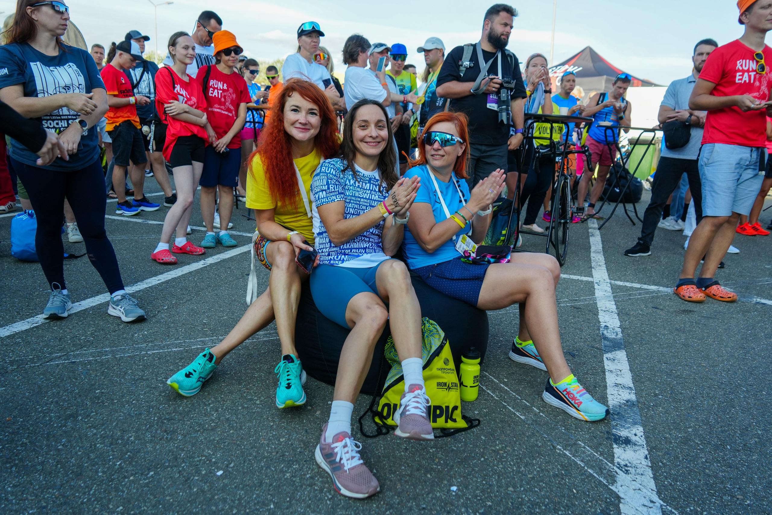 Фотоотчет партнерской интеграции для компании TELE2 на фестивале Ironstar. Репортажный фотограф в Красной Поляне и Сочи Павлюченко Екатерина