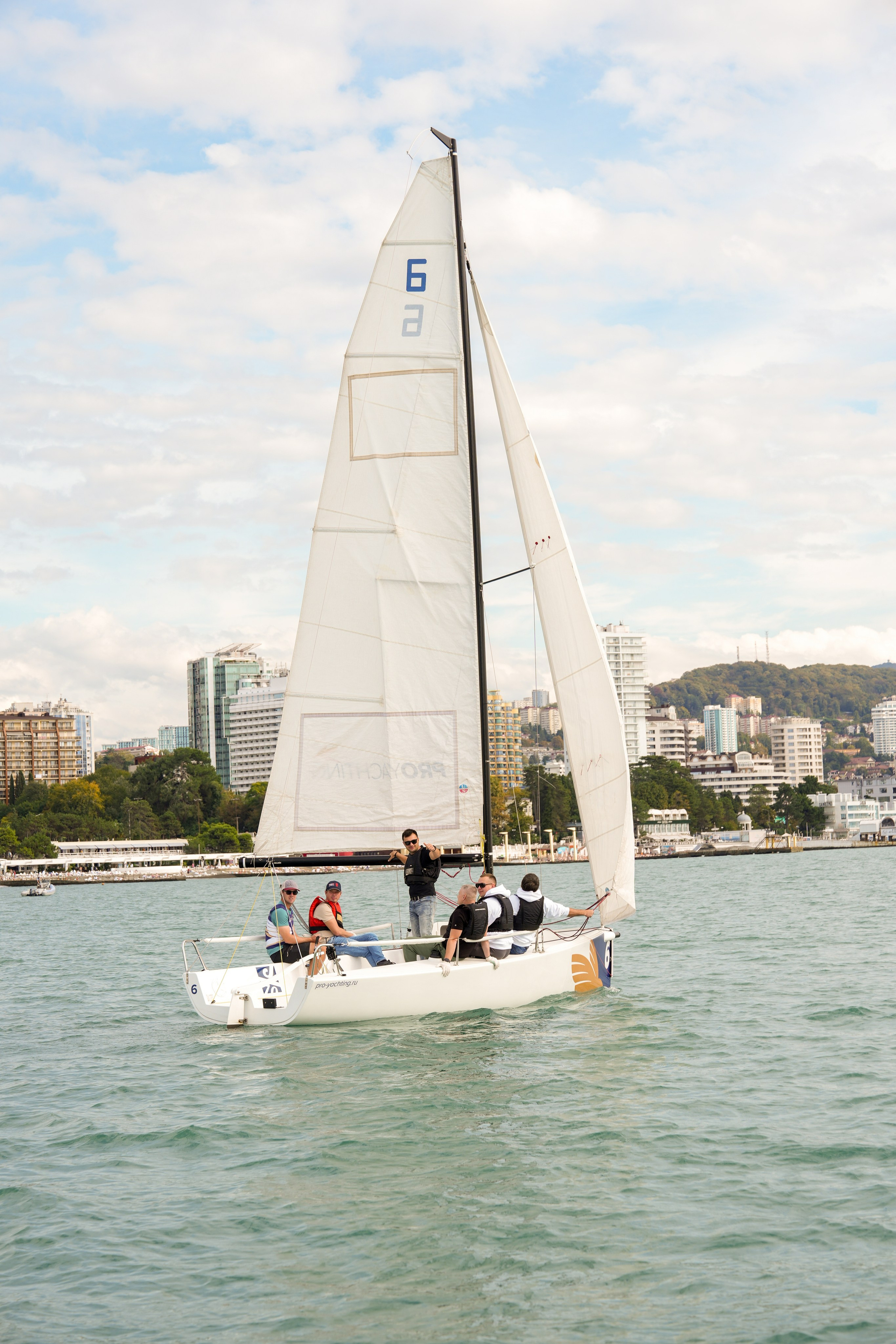 Яхтенная регата для компании Агрегатка. Репортажный фотограф в Красной Поляне и Сочи Павлюченко Екатерина
