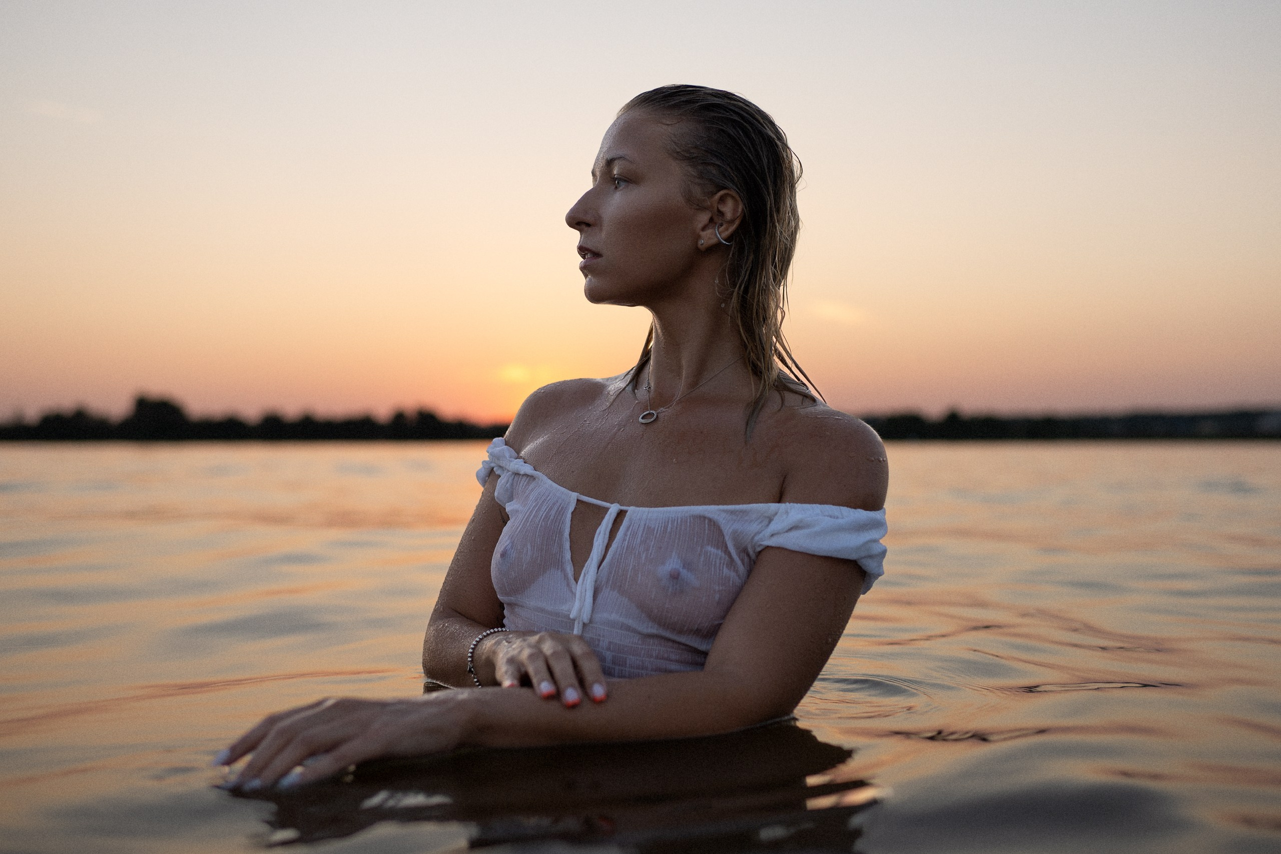 Портреты 18 +. Фотограф Илья Неверов