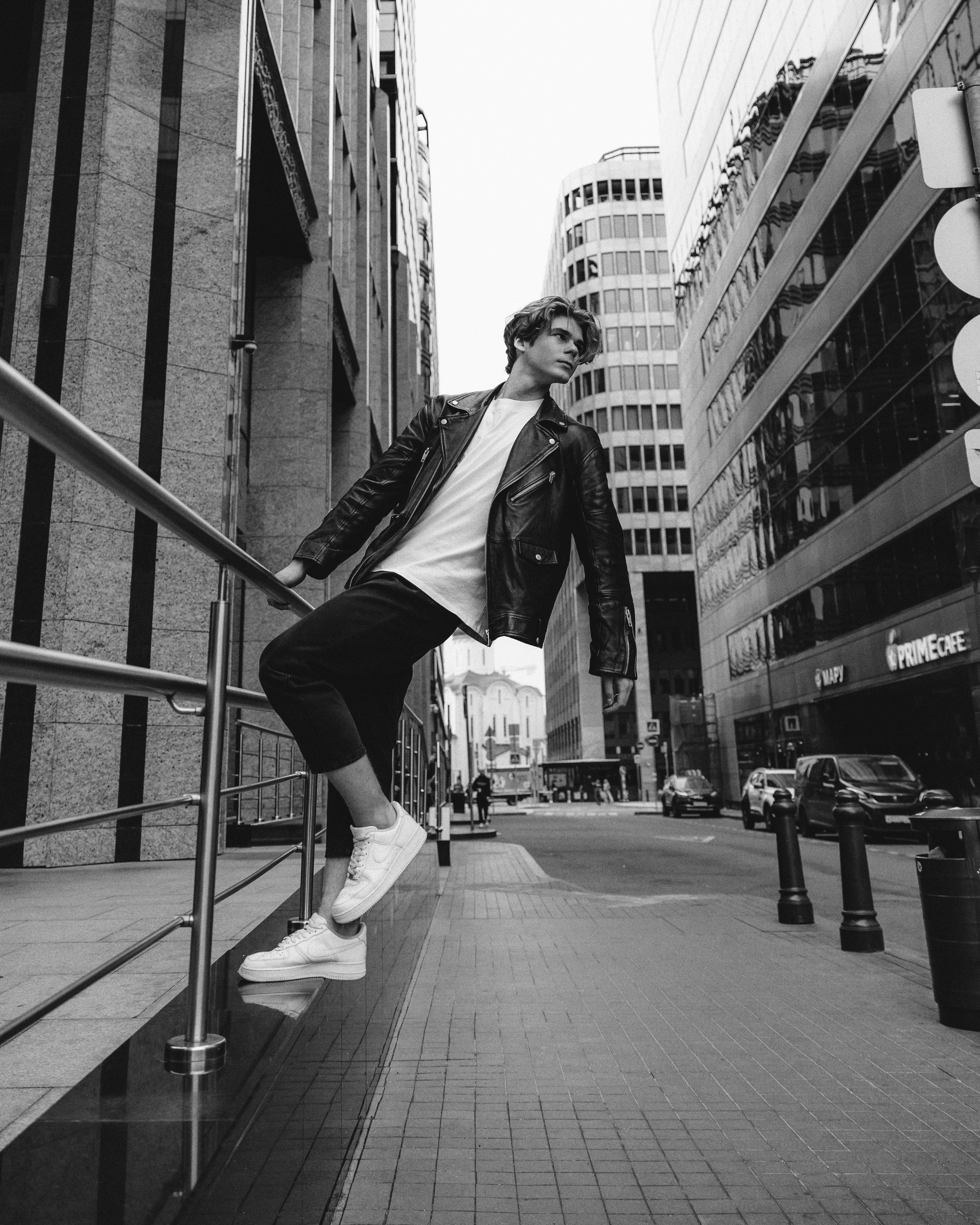 Позирование в полный рост. Профессиональный фотограф в Москве