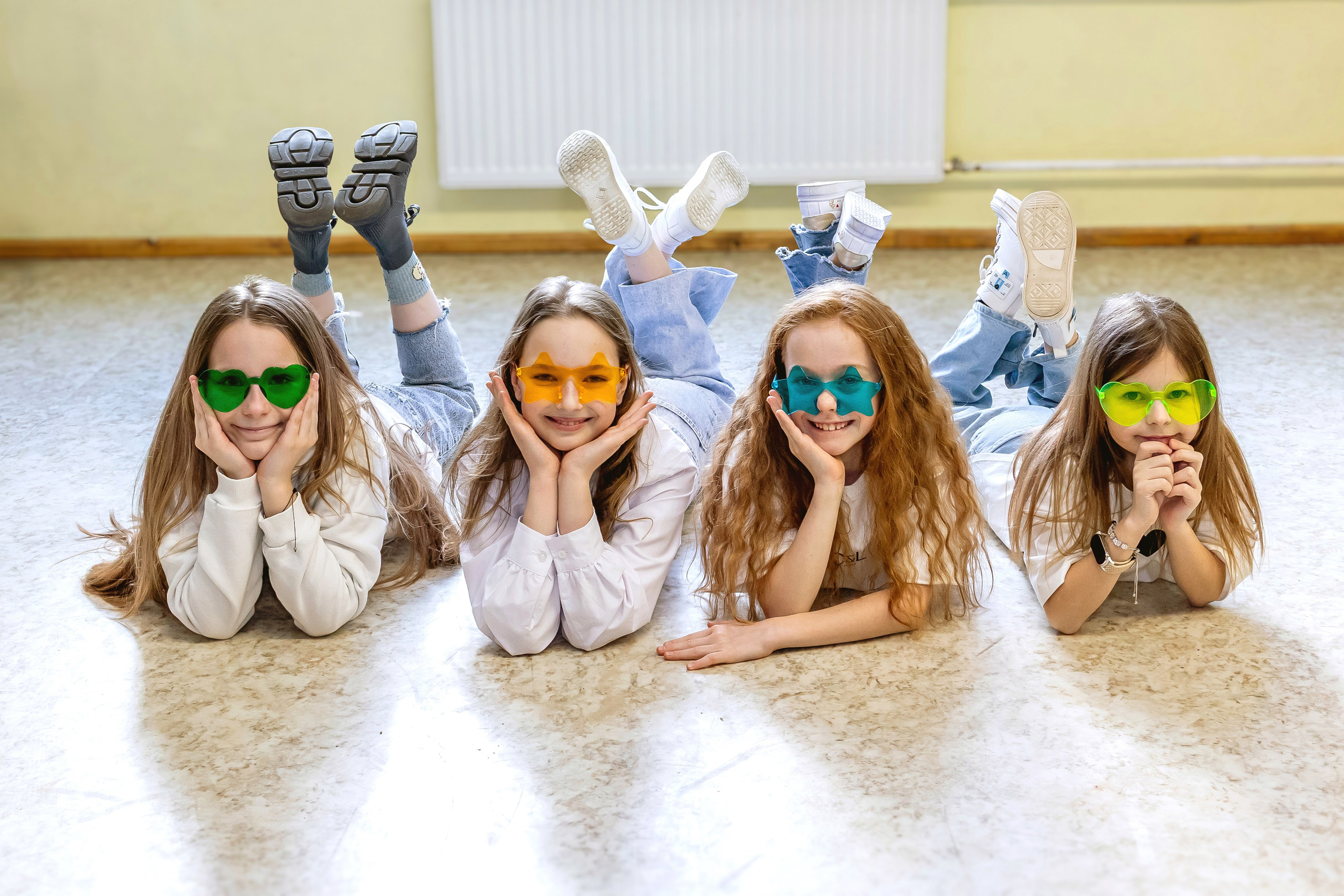 ГАЛЕРЕЯ фотографий для Начальной школы 1-4. Фотограф и видеограф Москва. Свадебный фотограф, видеограф. Выпускные альбомы. Оживающие альбомы