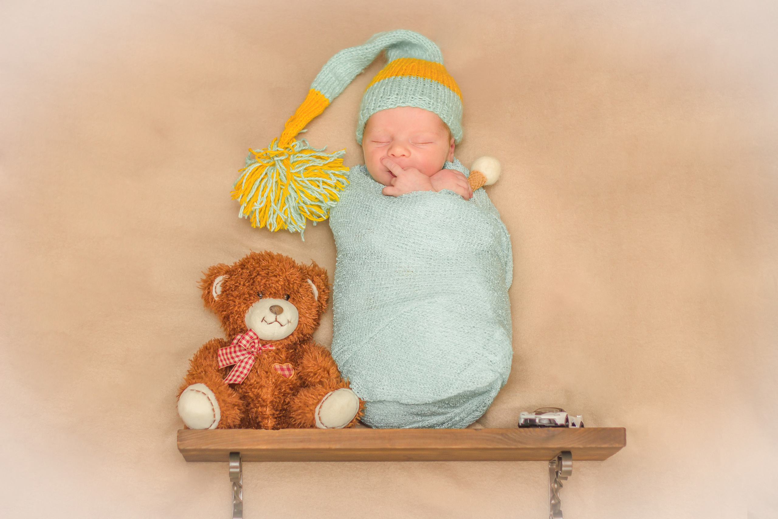 Новорожденные. Фотограф новорожденных Омск —со всем необходимым к вам домой