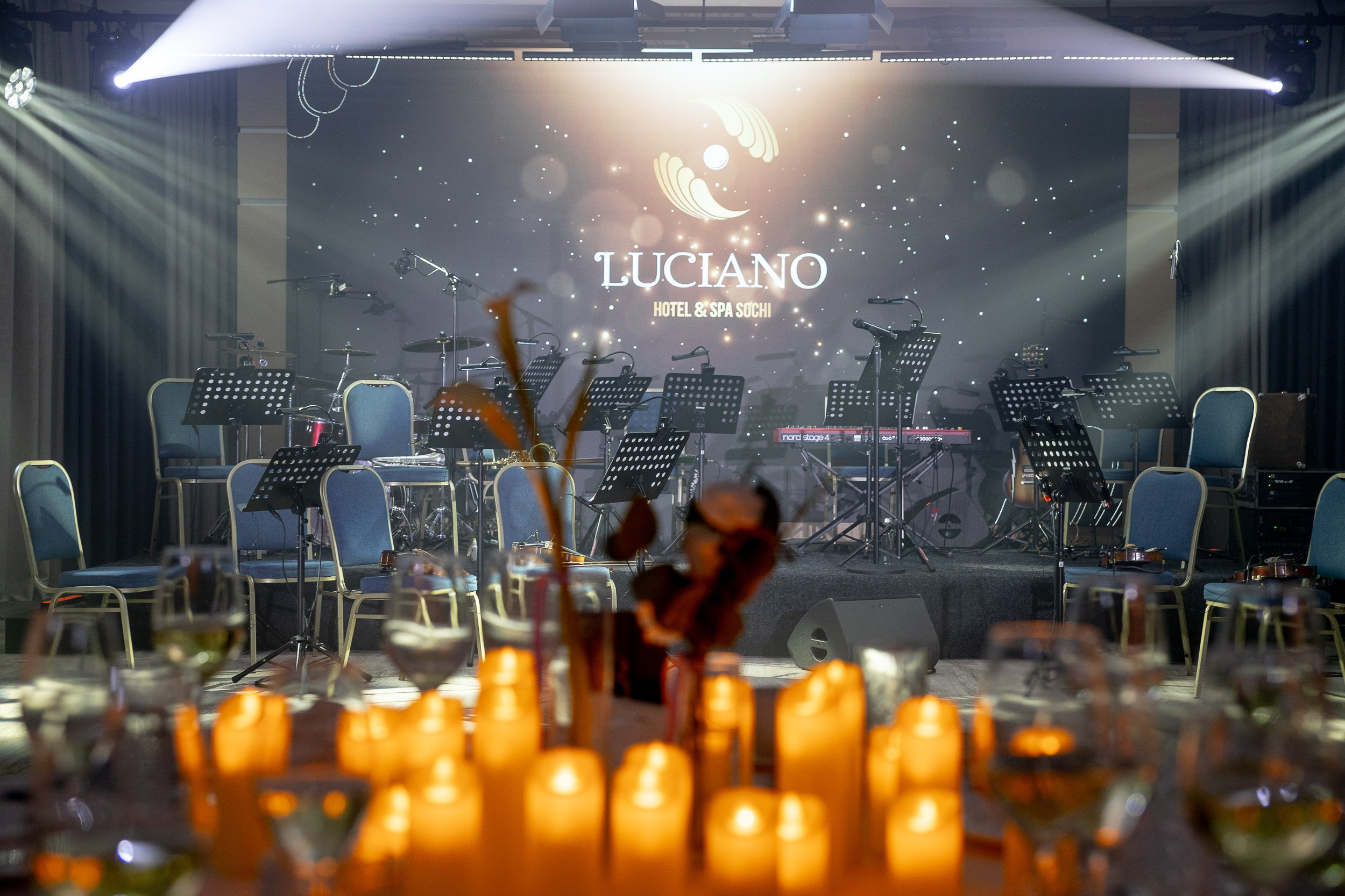 Гастротеатр 1000 свечей LUCIANO. Интерьерный и фуд фотограф в Иркутске Дмитрий Арно