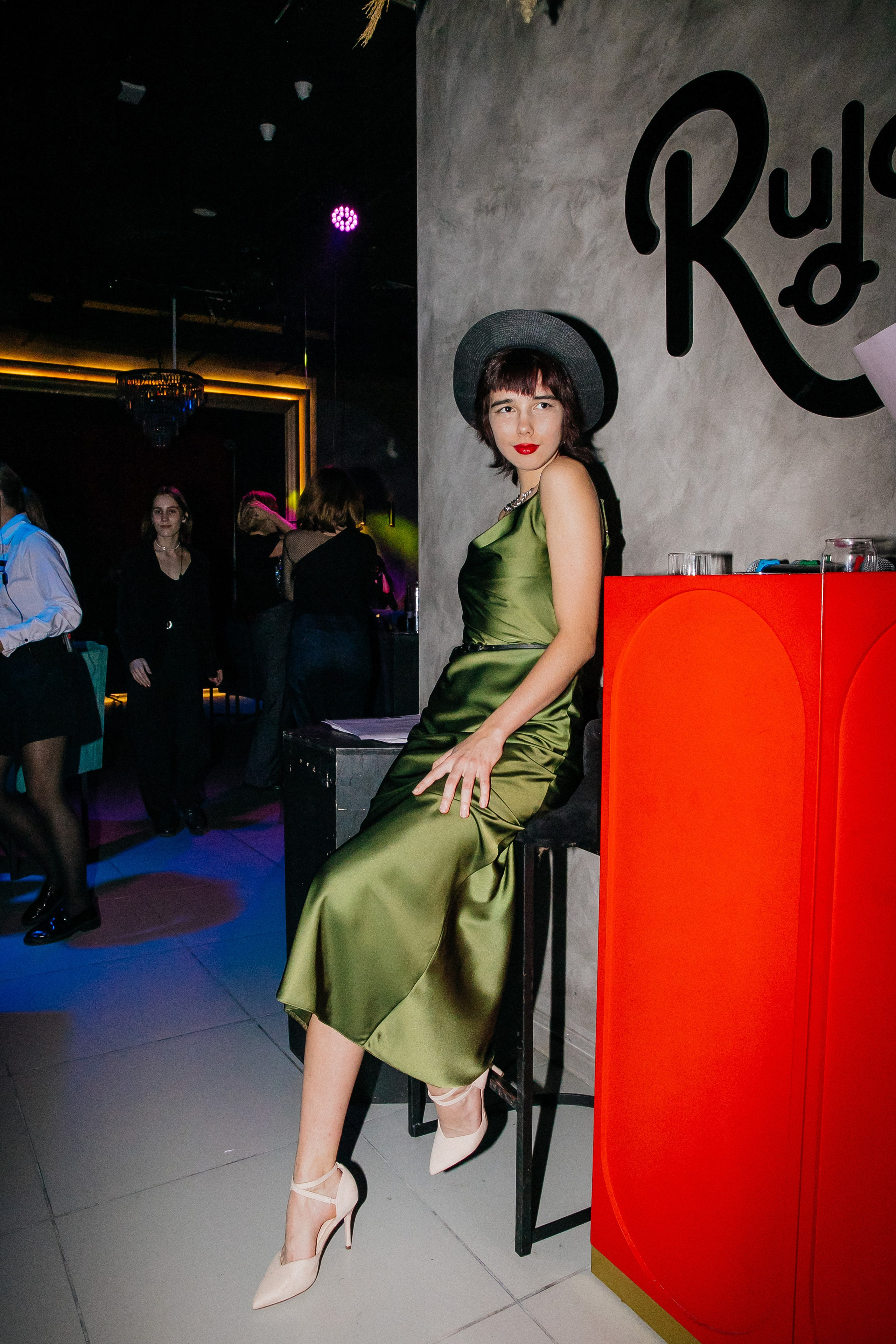 Rudolph`s BAR. Репортажный и портретный фотограф в Екатеринбурге Гизатуллин Марат