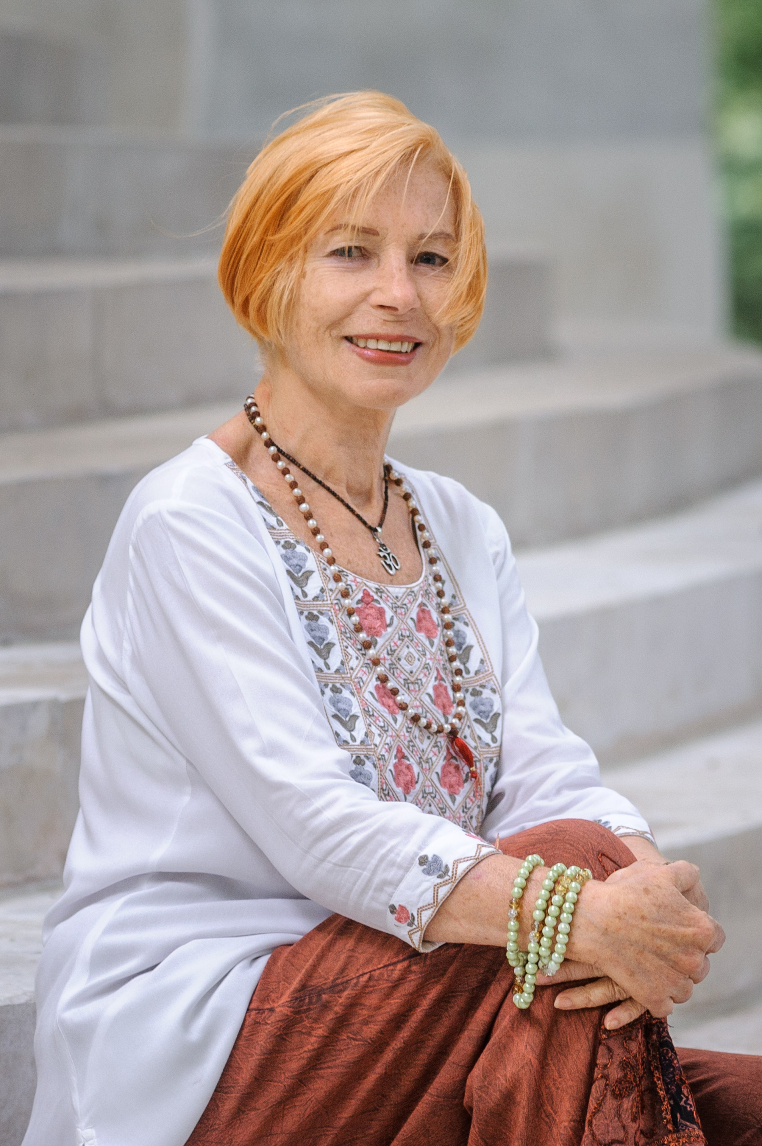 Фотосессия для преподавателя хатха йоги в парке Москвы. Семейный фотограф в Москве Елена Снегирева