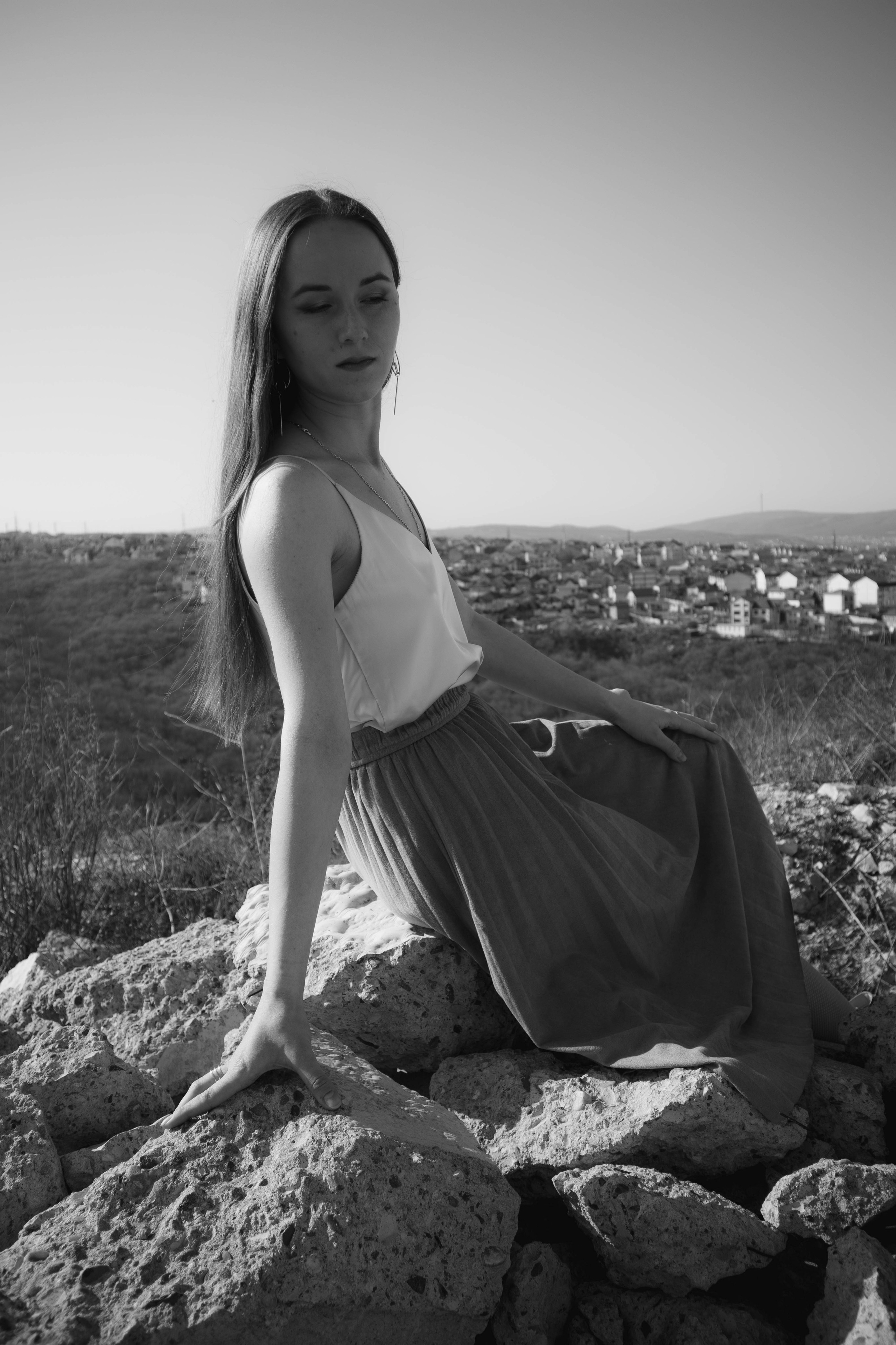 «Деревья шепчут, горы молчат». Уличный фотограф Города N