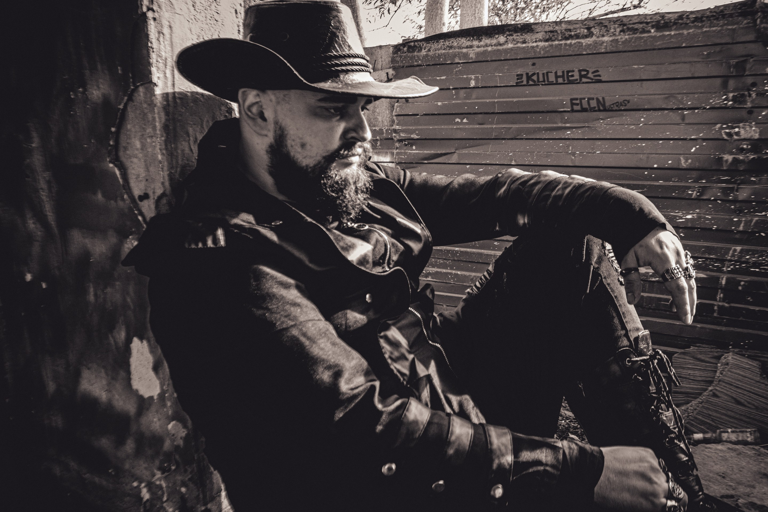 Заброшенная душа. Уличный фотограф Города N