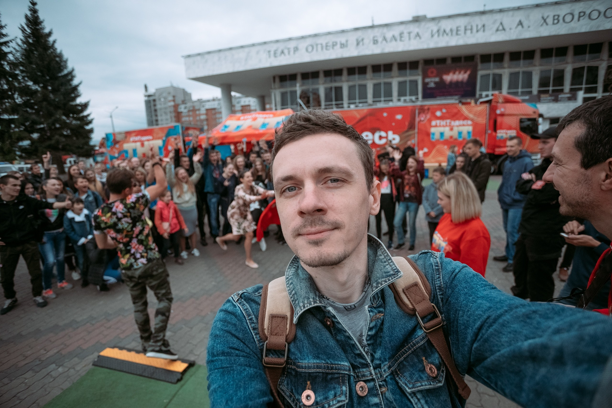 Попади на ТНТ @ Театральная площадь. Репортажный фотограф Максим Полянский. Москва, Санкт-Петербург, Красноярск