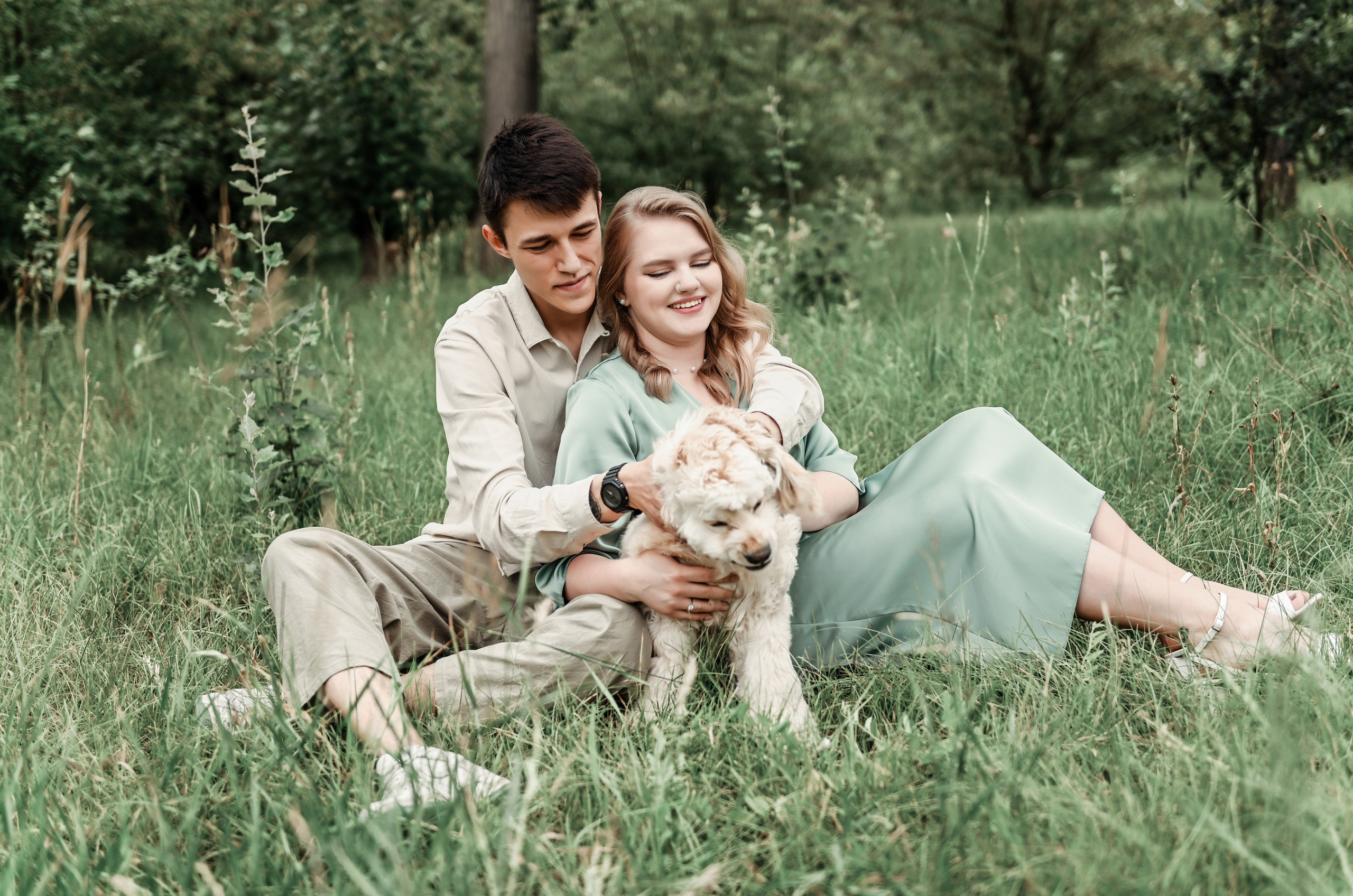 Love story прогулка вместе с песиком))). Свадебный, семейный, детский, контент фотограф в Омске Максим Ильин