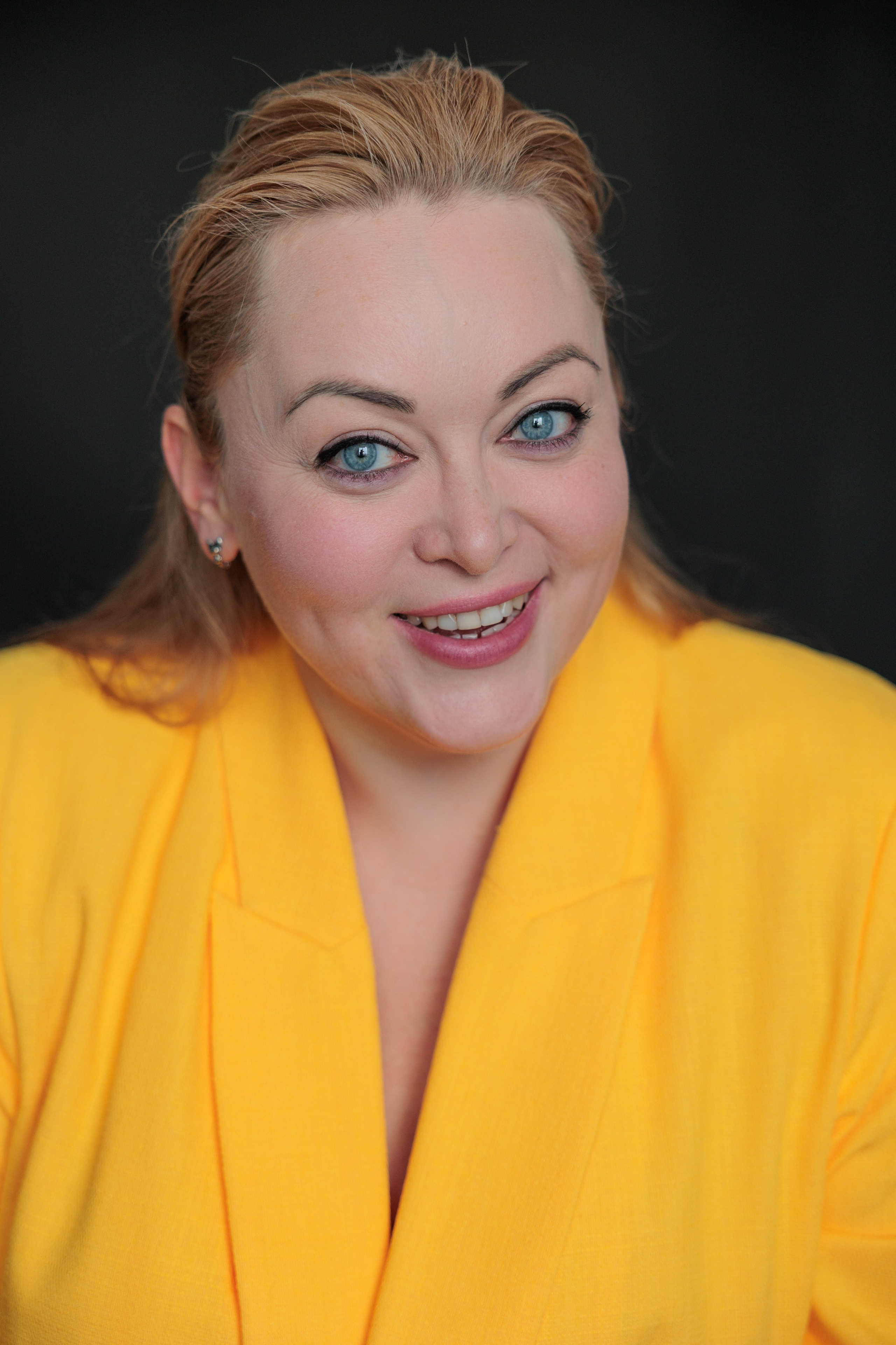 ОЛЕСЯ. Я фотограф из Москвы к Вашим услугам