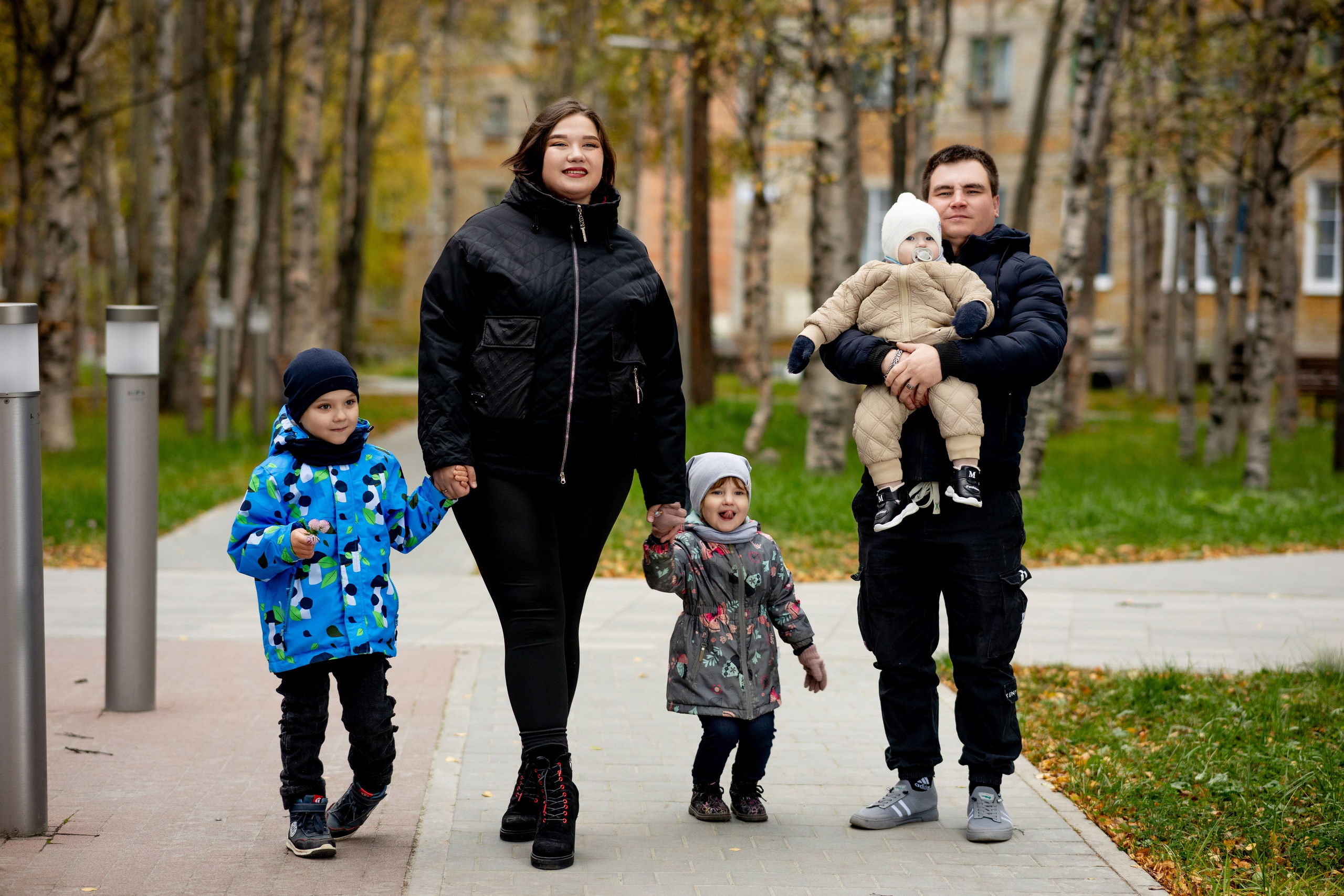 Семейная фотосессия 2024 год. Артём Печерин фотограф в Оленегорске