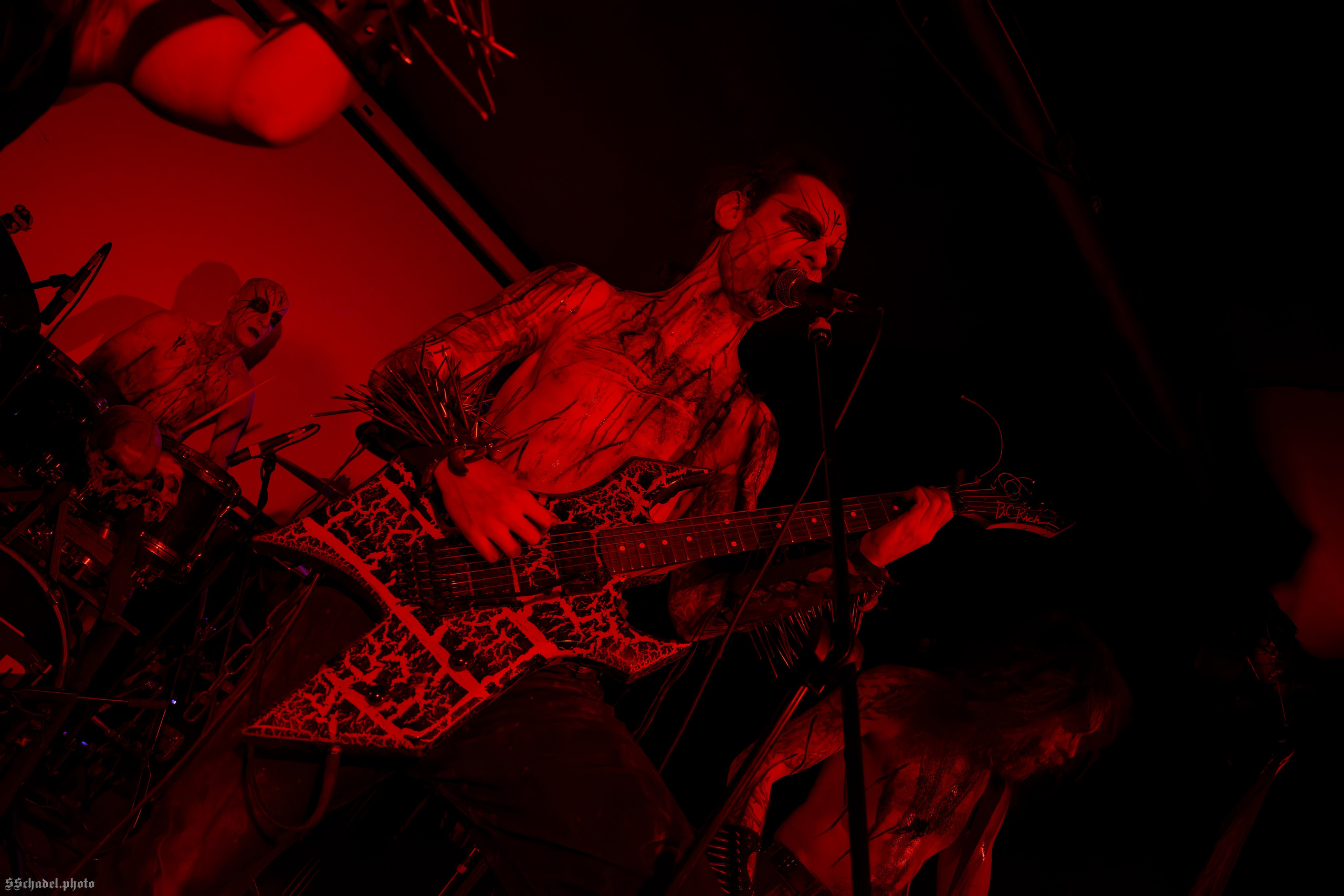 Frostlagte Måne 11.04.25. We will make everything metal!