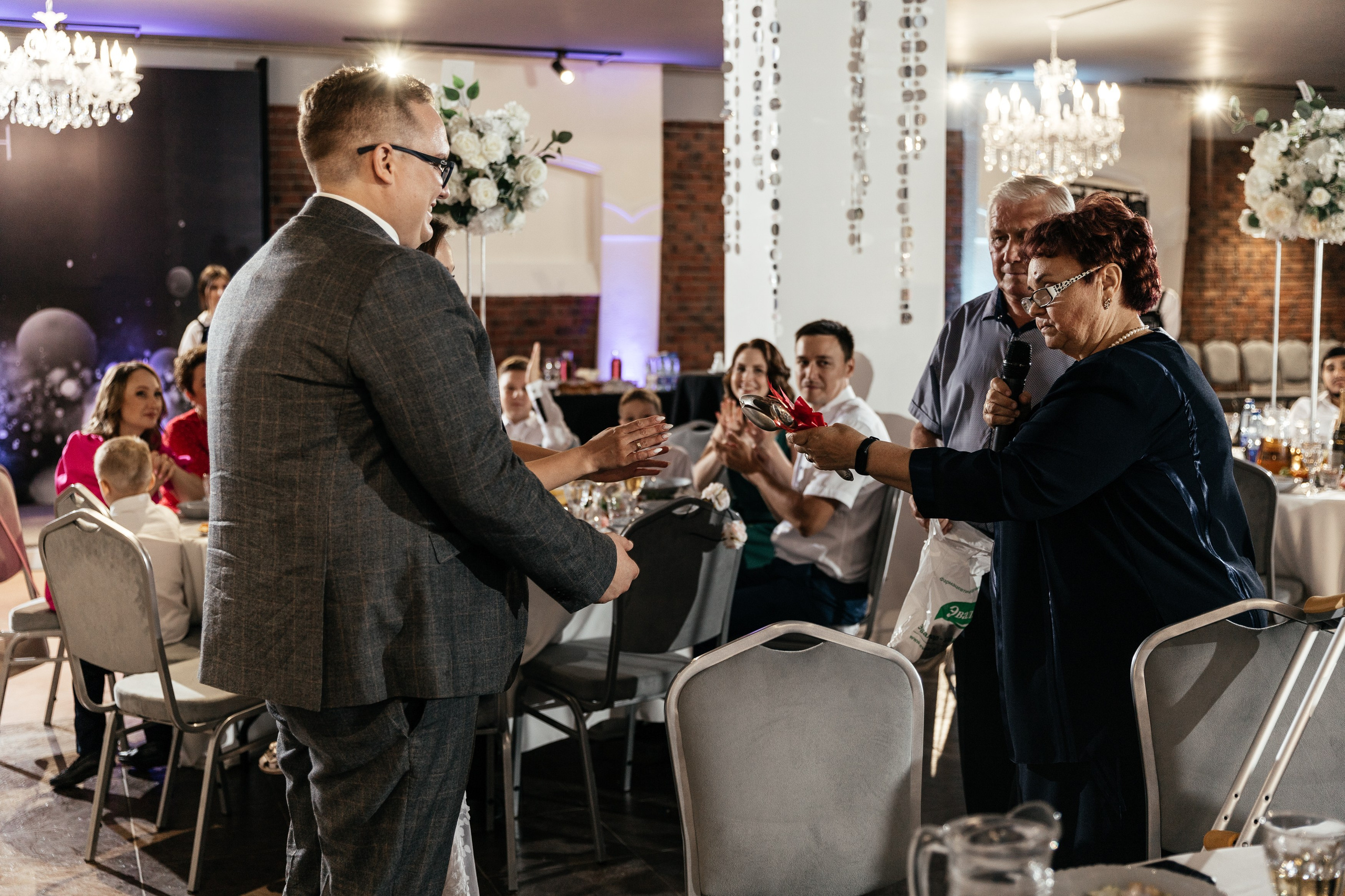 Свадебный фотограф Уфа — Руслан ГабдлисламовЖивые эмоции, красивые кадры, воспоминания на всю жизнь.Работаю по всей Республике Башкортоста. Свадебный фотограф Уфа Руслан Габдлисламов