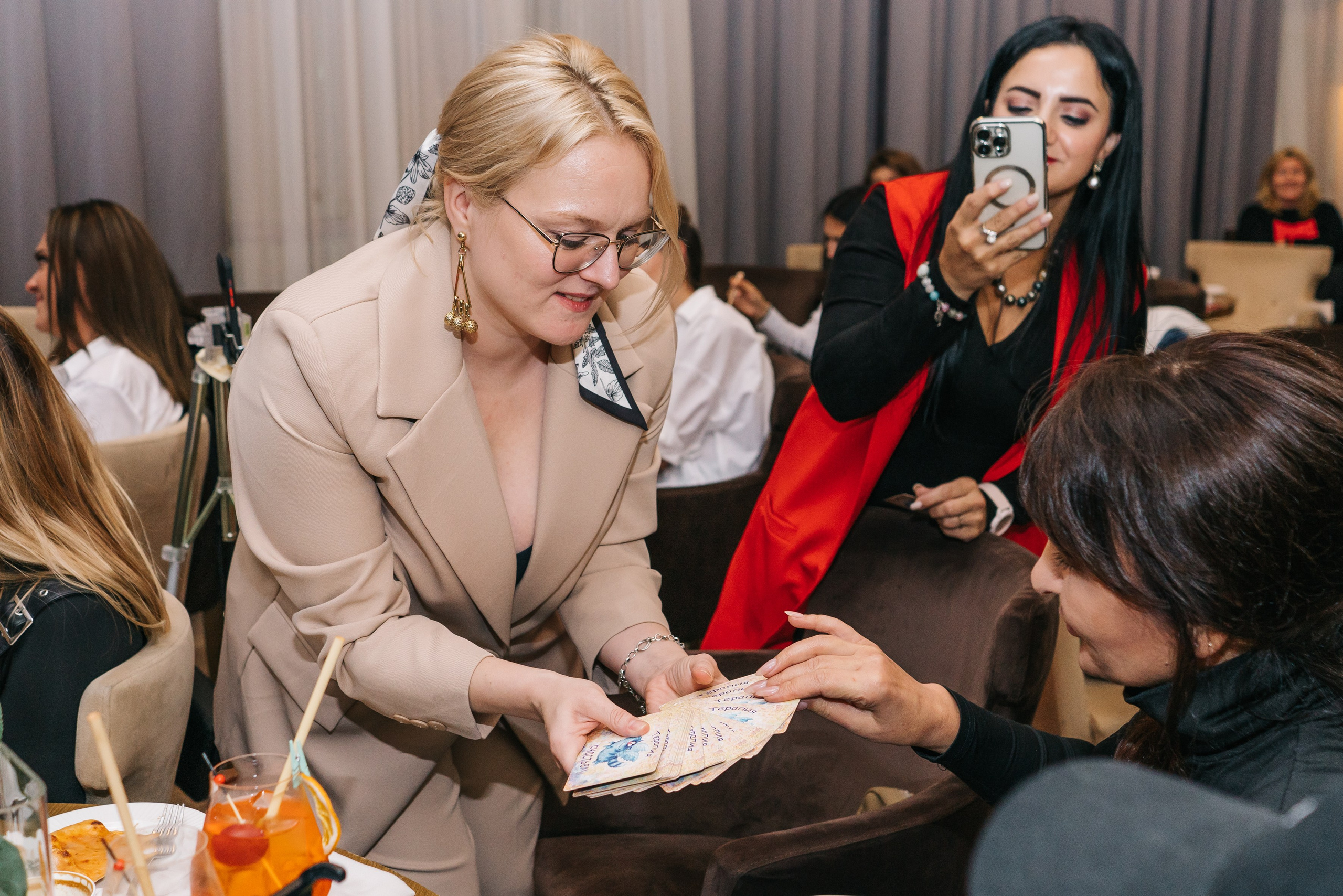 Бизнес-стендап. Женский фотограф в Москве Анастасия Сидорова