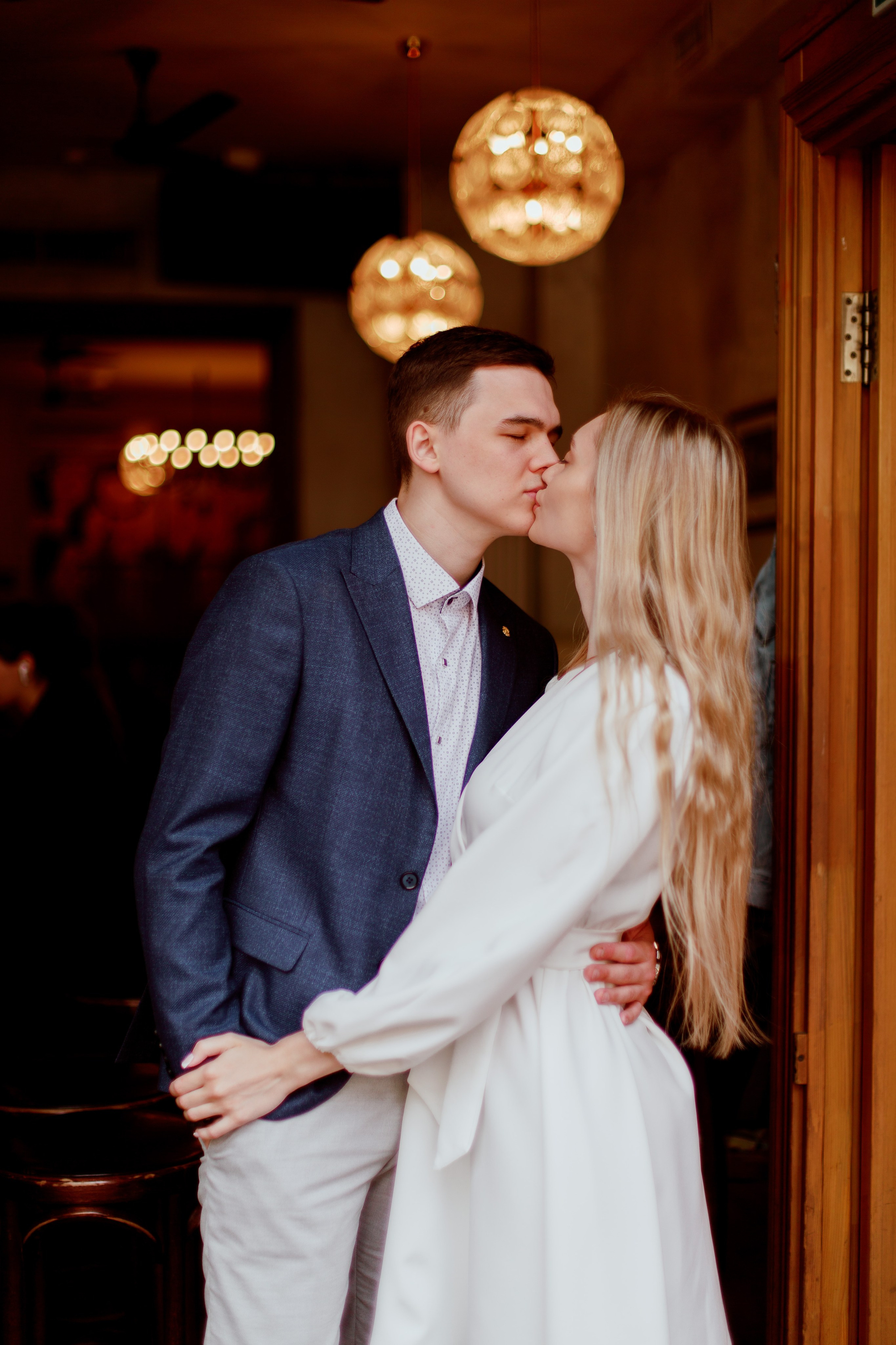 Свадебная прогулка в Москве по улочкам Китай-Города, фотограф на Свадьбу