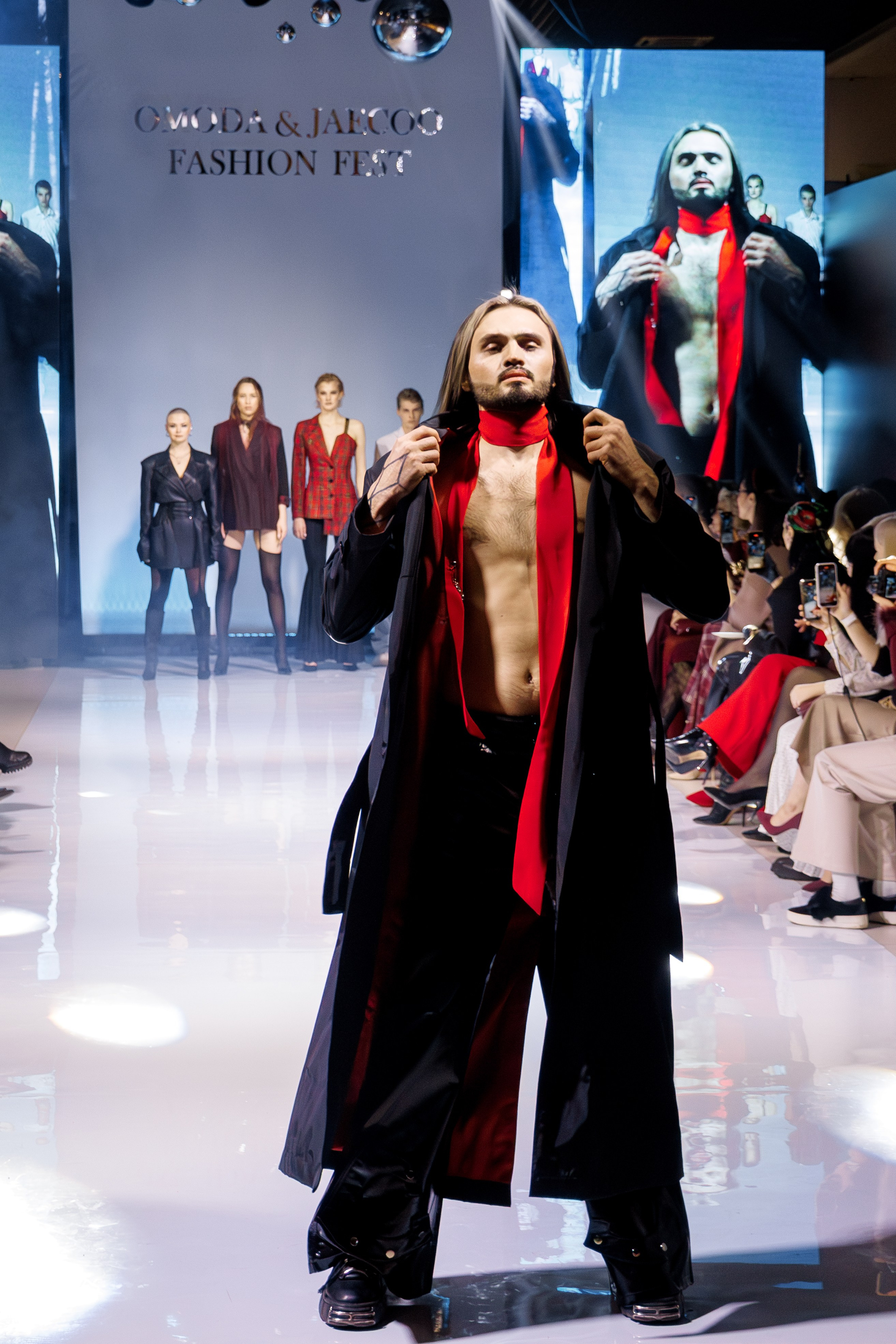 OMODA JAECOO FASHION FEST 2025. Свадебный фотограф в Иркутске Бобылев Никита