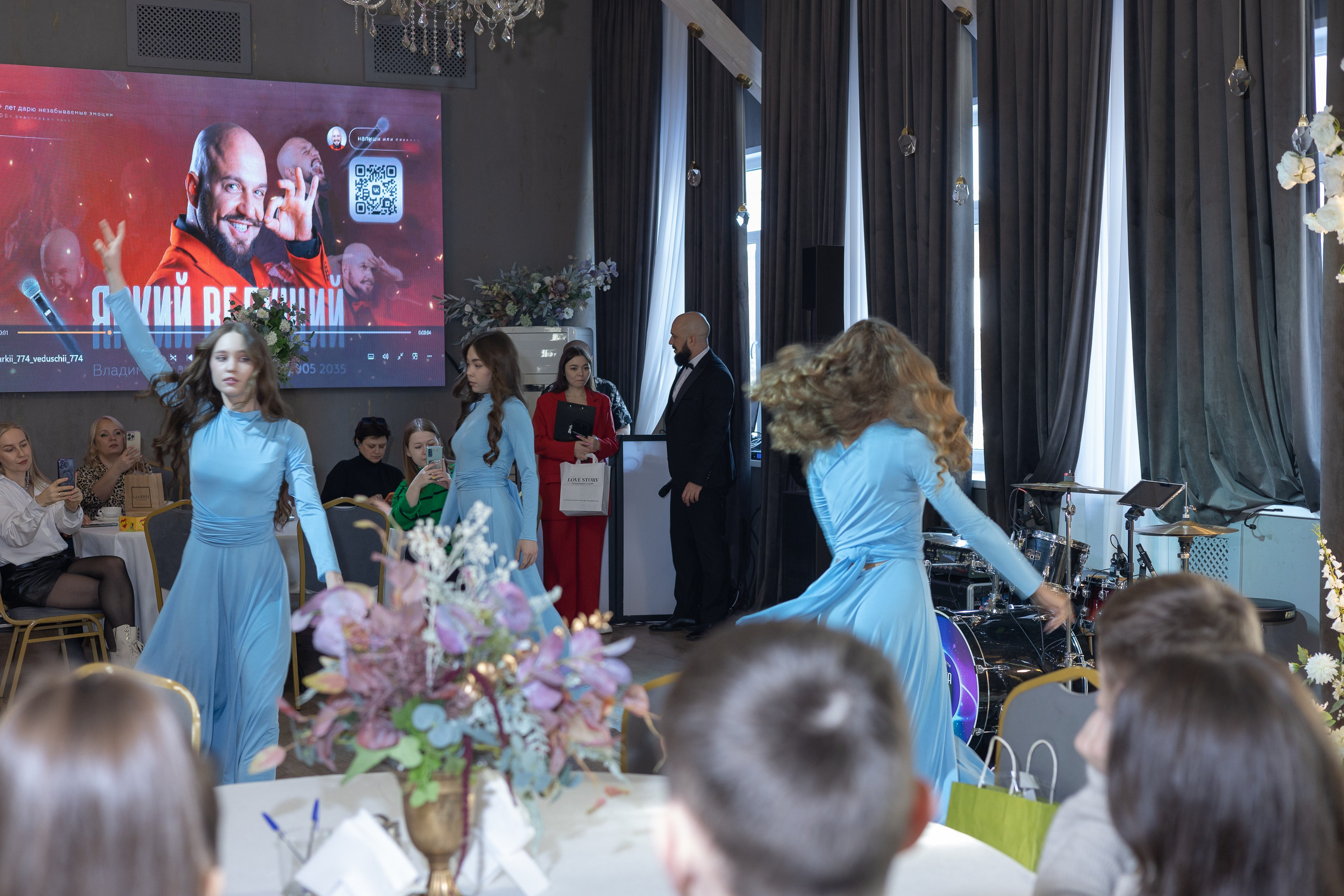 Свадебное чаепитие для молодоженов