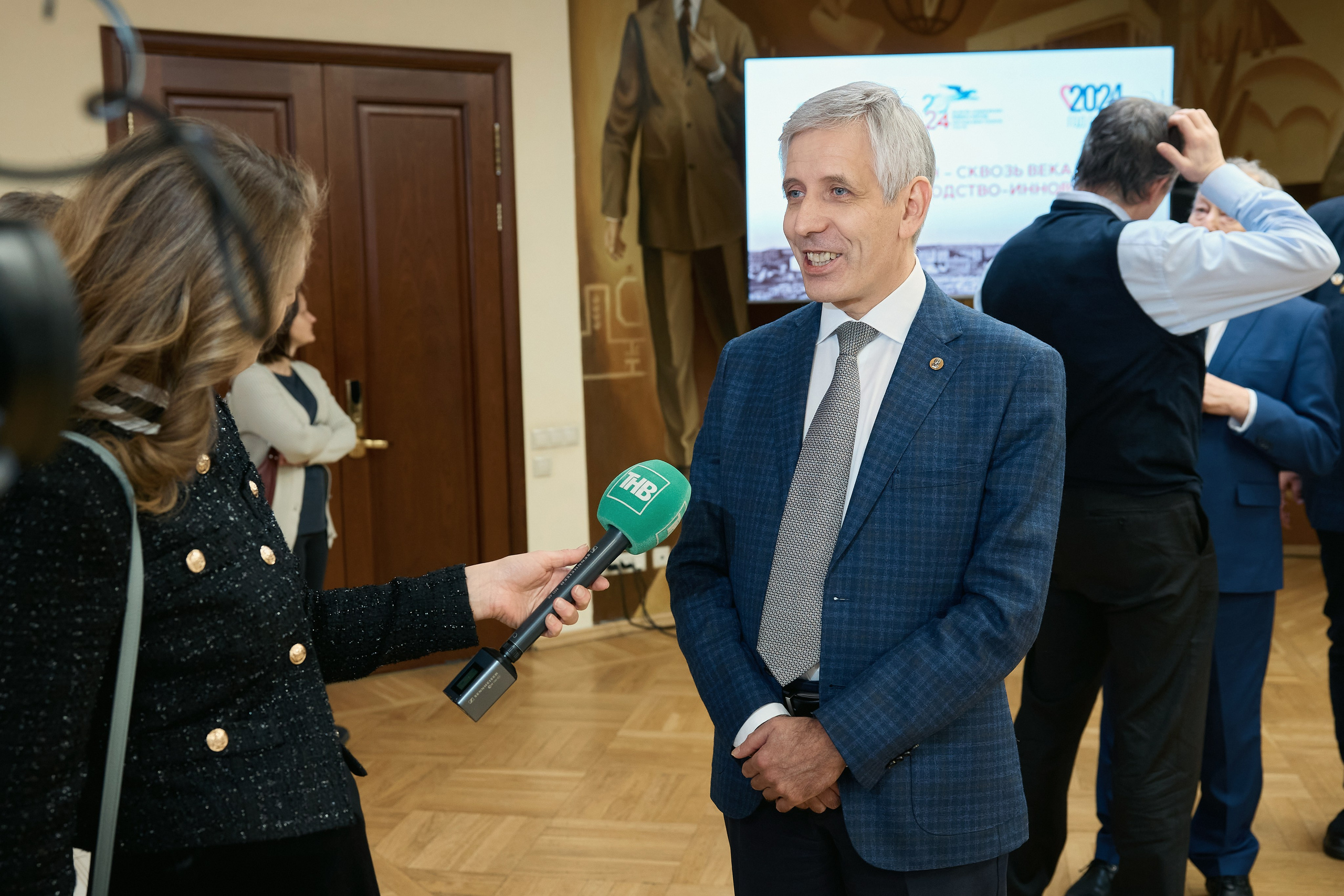 День Науки в В АН РТ. Мое имя Раиль. Я репортажный фотограф в Казани, так же мой любимый жанр — свадебный фотограф