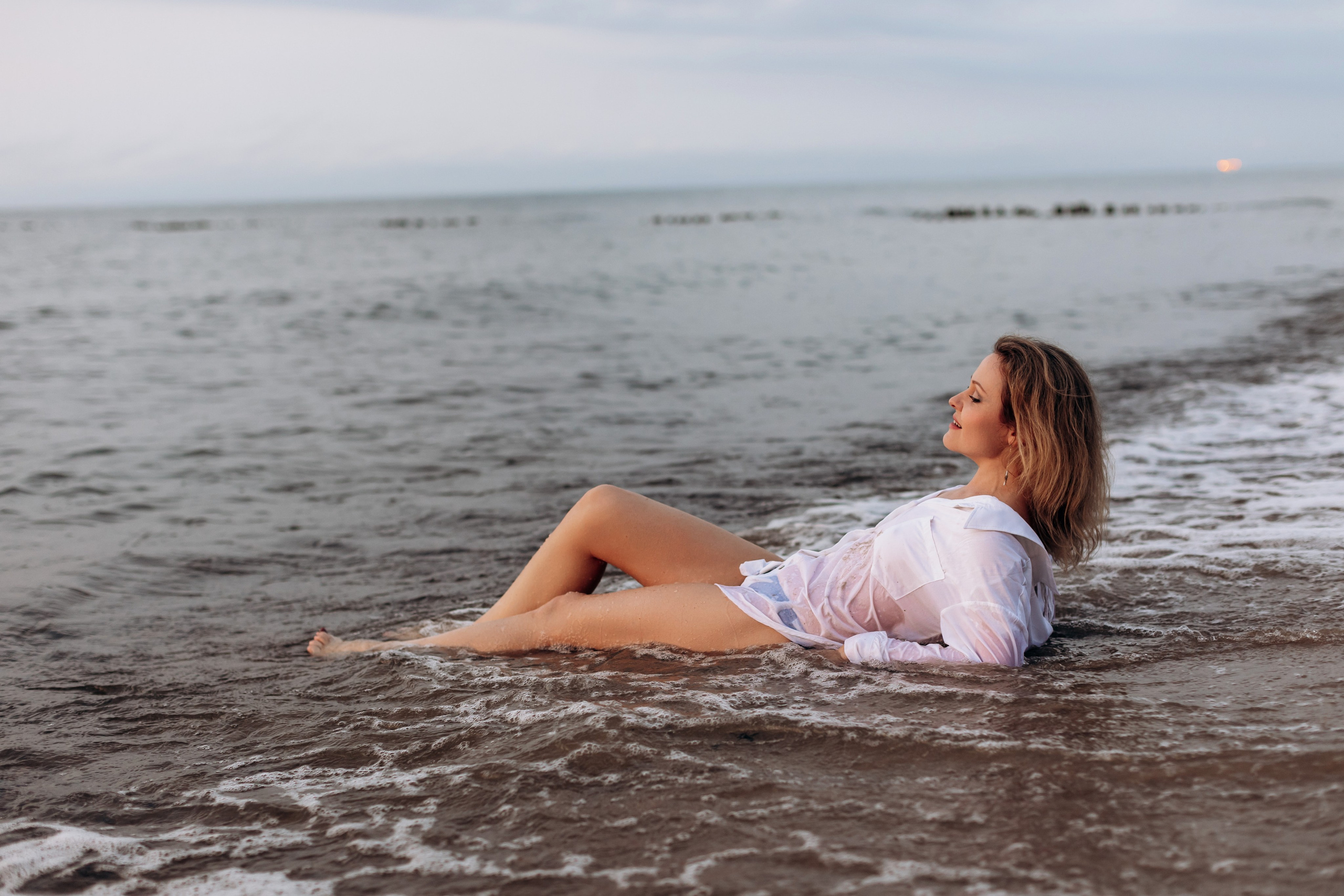 Подруги Отрадное море лето закат. Фотограф в Калининграде свадебная фотография, репортажная, фотосессии