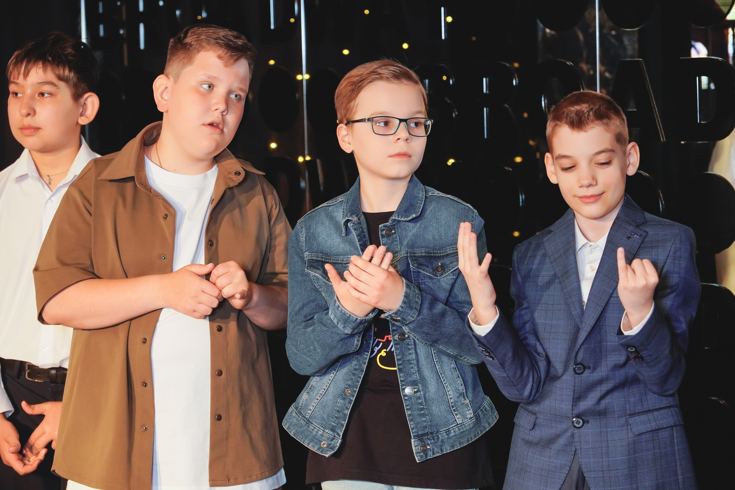 Выпускной. Занимаюсь профессиональной фотографией и живу рядом с Байкалом. Работаю в разных жанрах