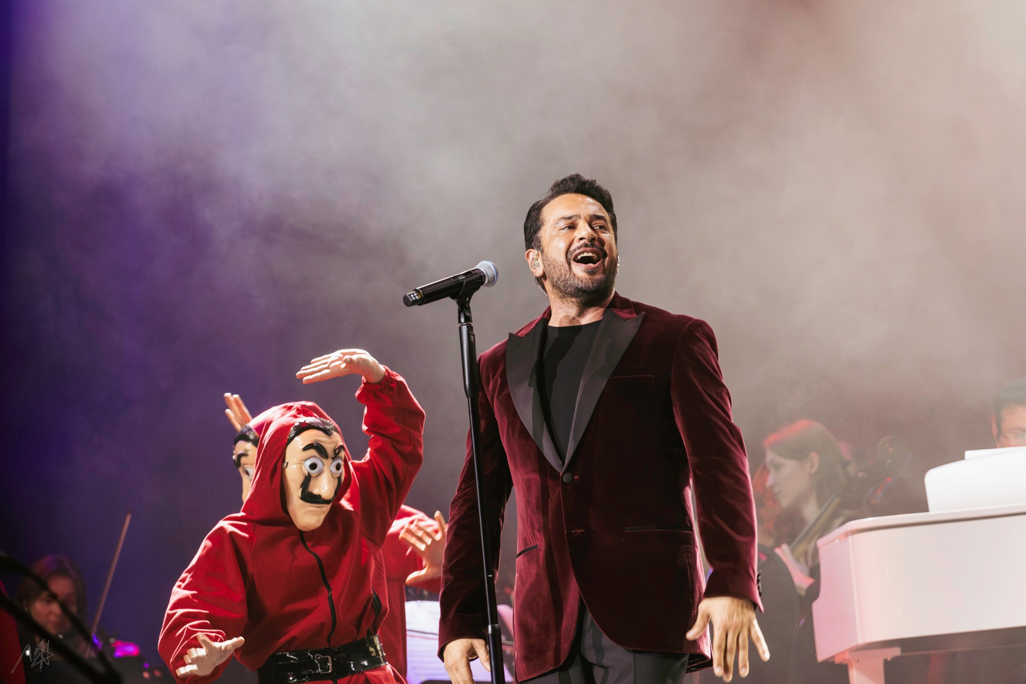 Концерт Эмре Алтуга «Сказки поп-музыки». Портфолио