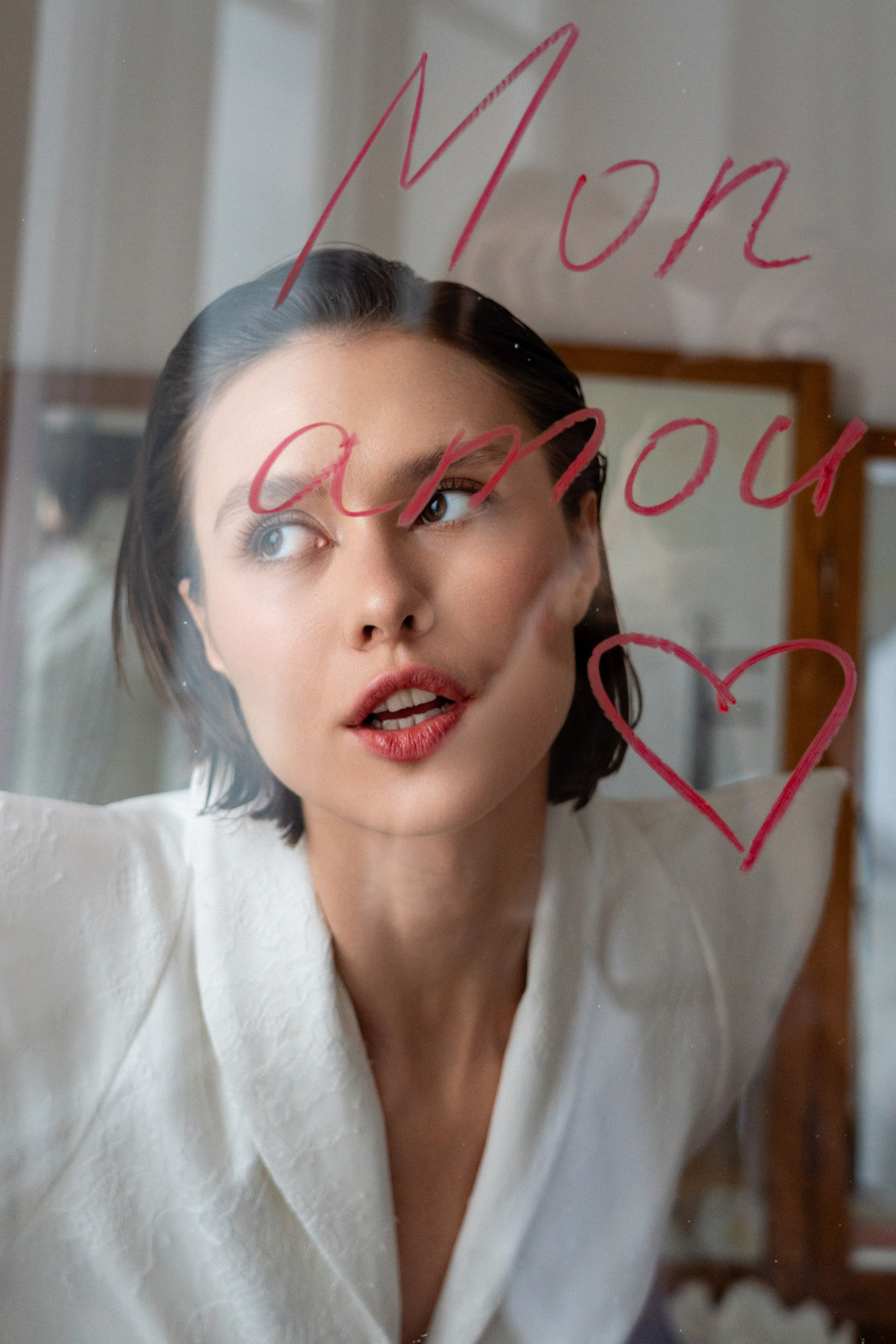 Свадебная фотосессия для пары в квартире