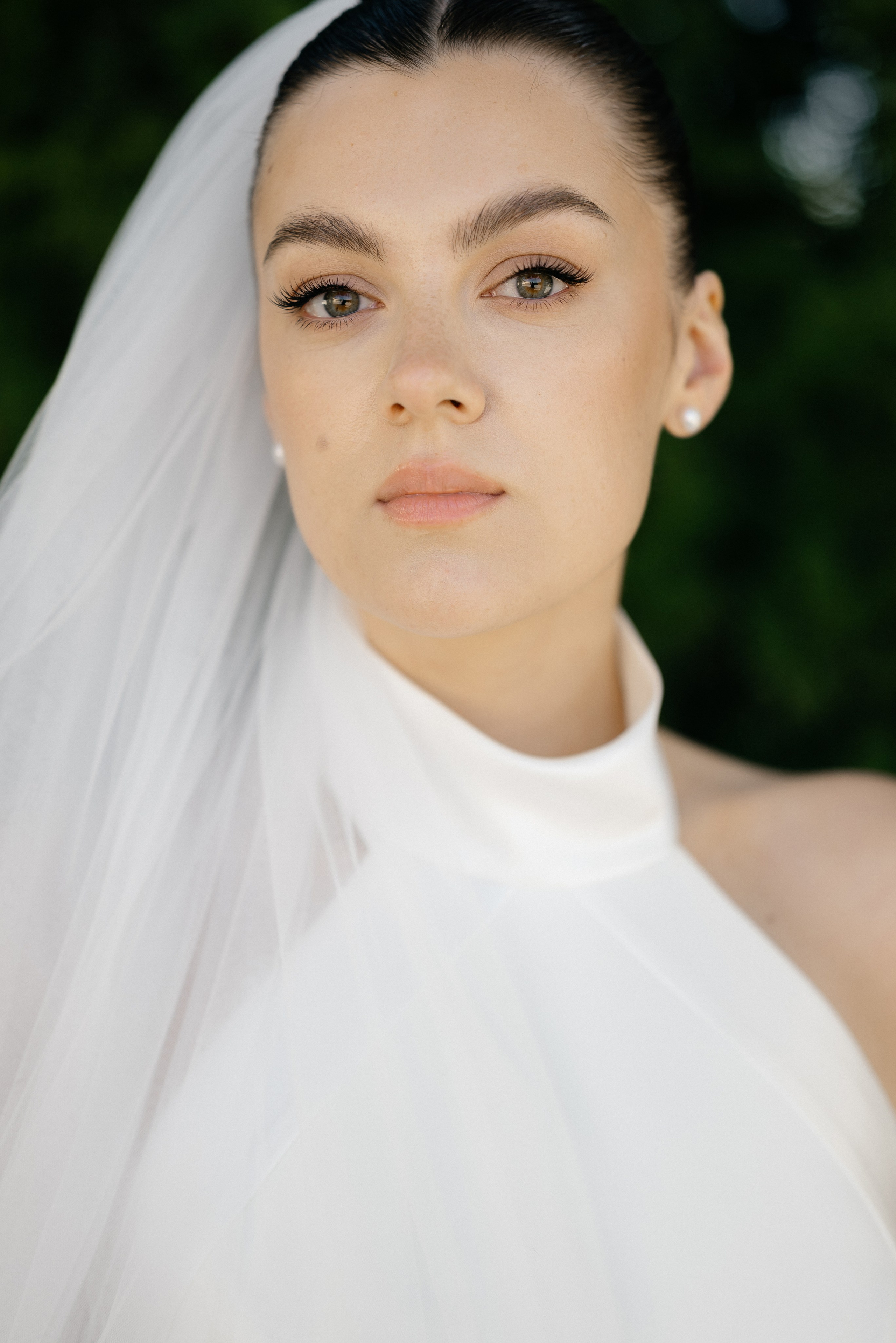 Wedding day in VERSAL PARK. Wedding PHOTOGRAPHER Andrew Vnukov