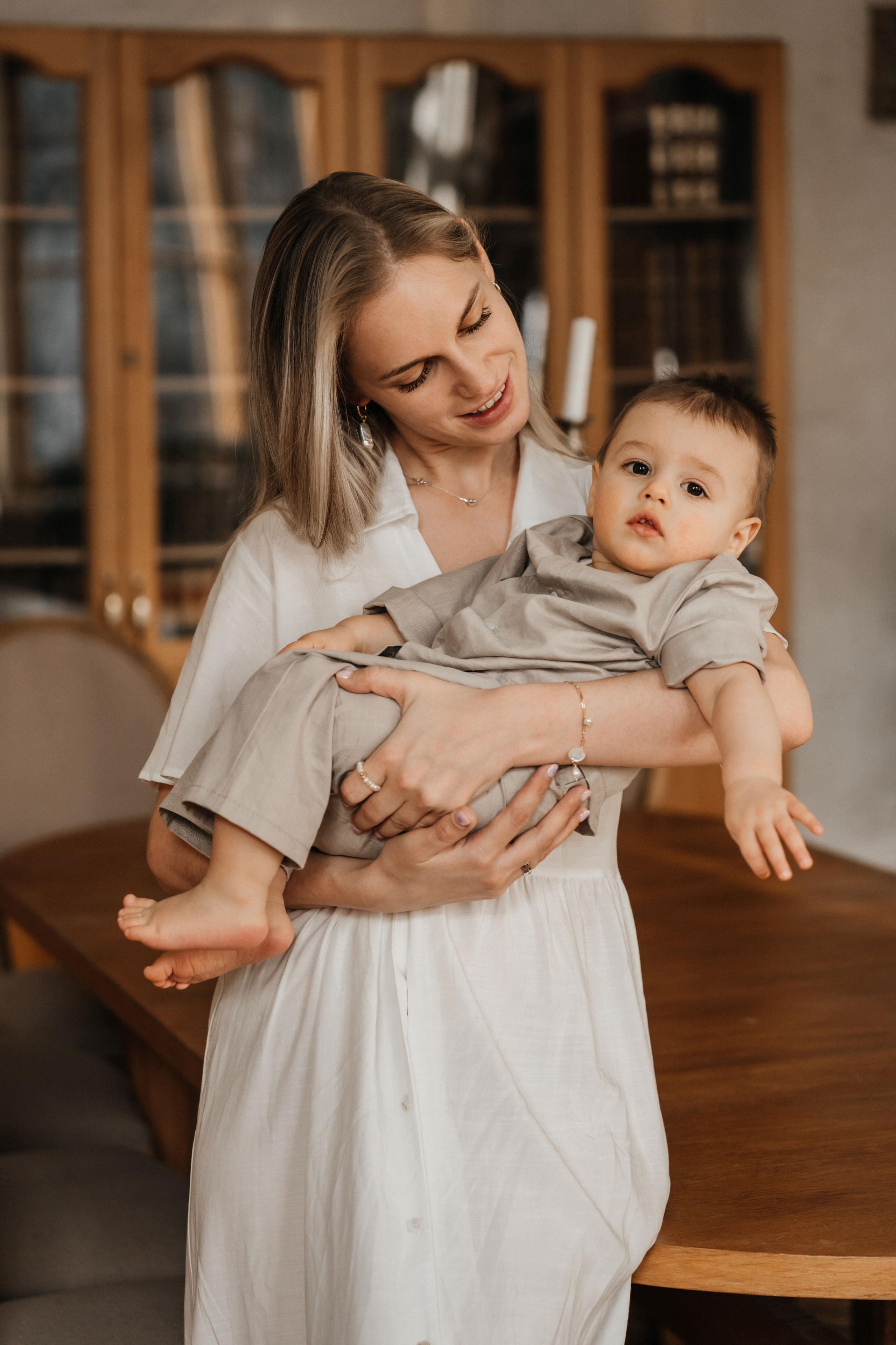 Маленькие ножки в читальне им. Пушкина. Ваш фотограф Вика Артемова