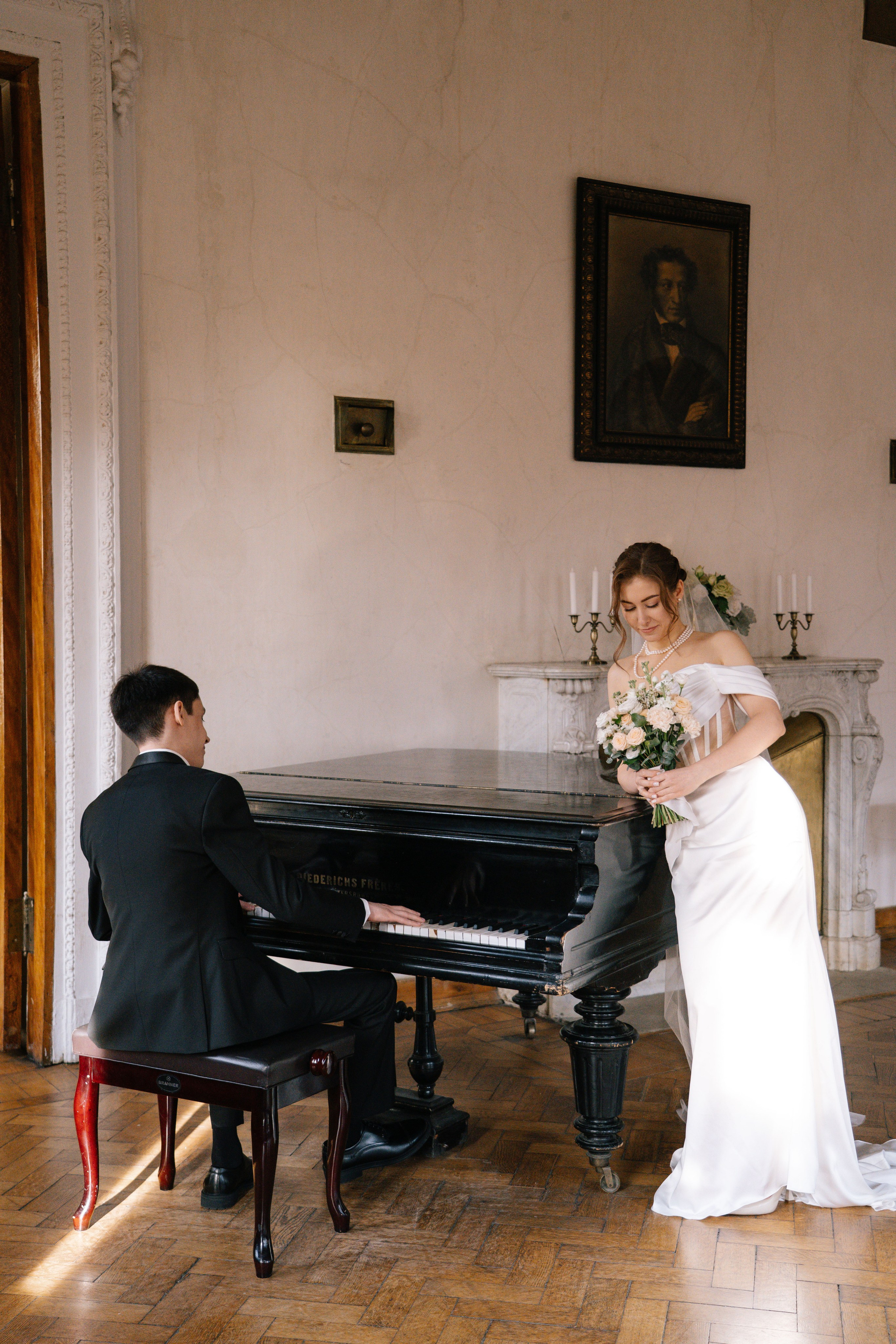 Свадебная фотосессия в Библиотеке читальне им. Пушкина