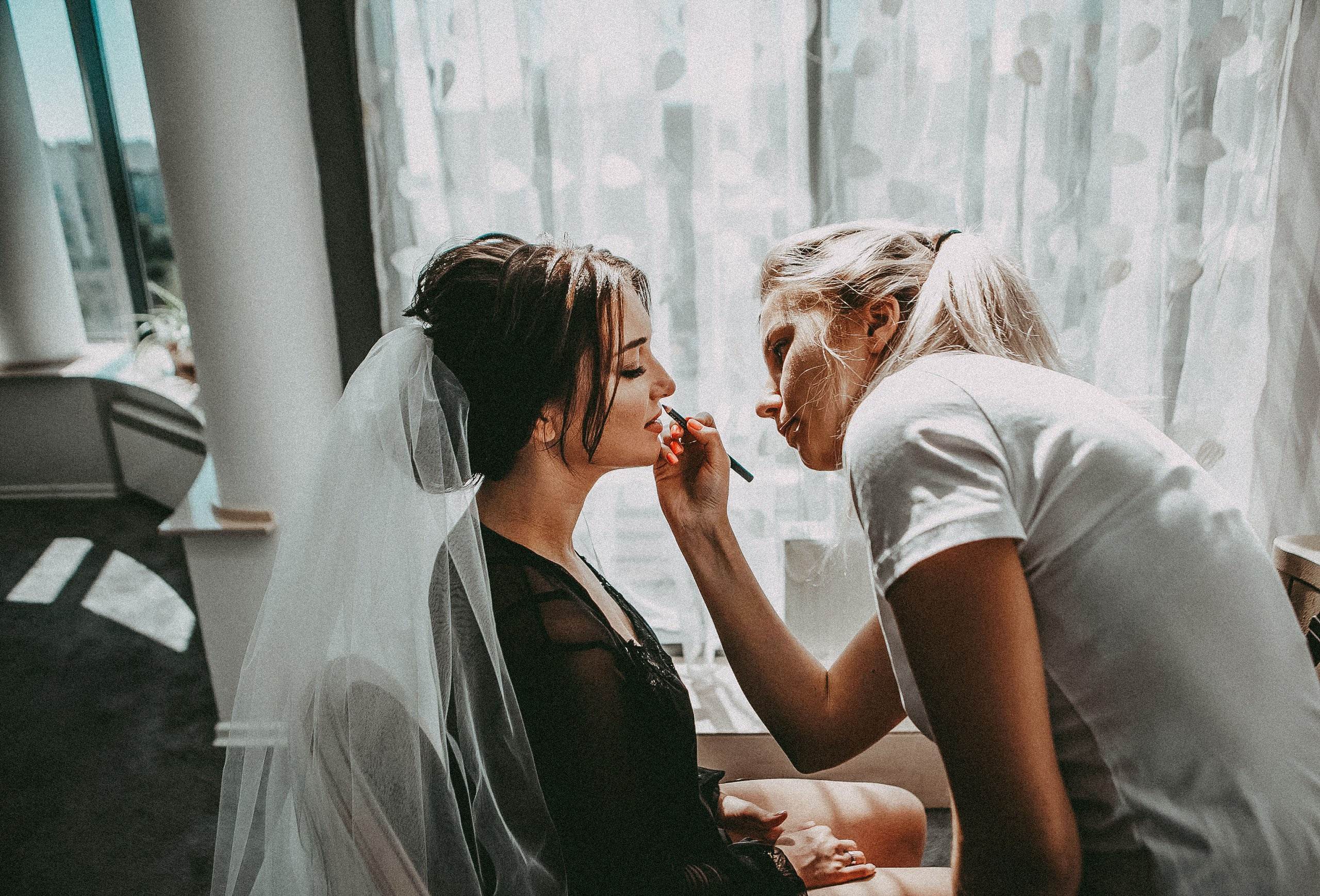 Свадебная фотосессия в отеле. Фотограф в городе Самара Александр Гераськин