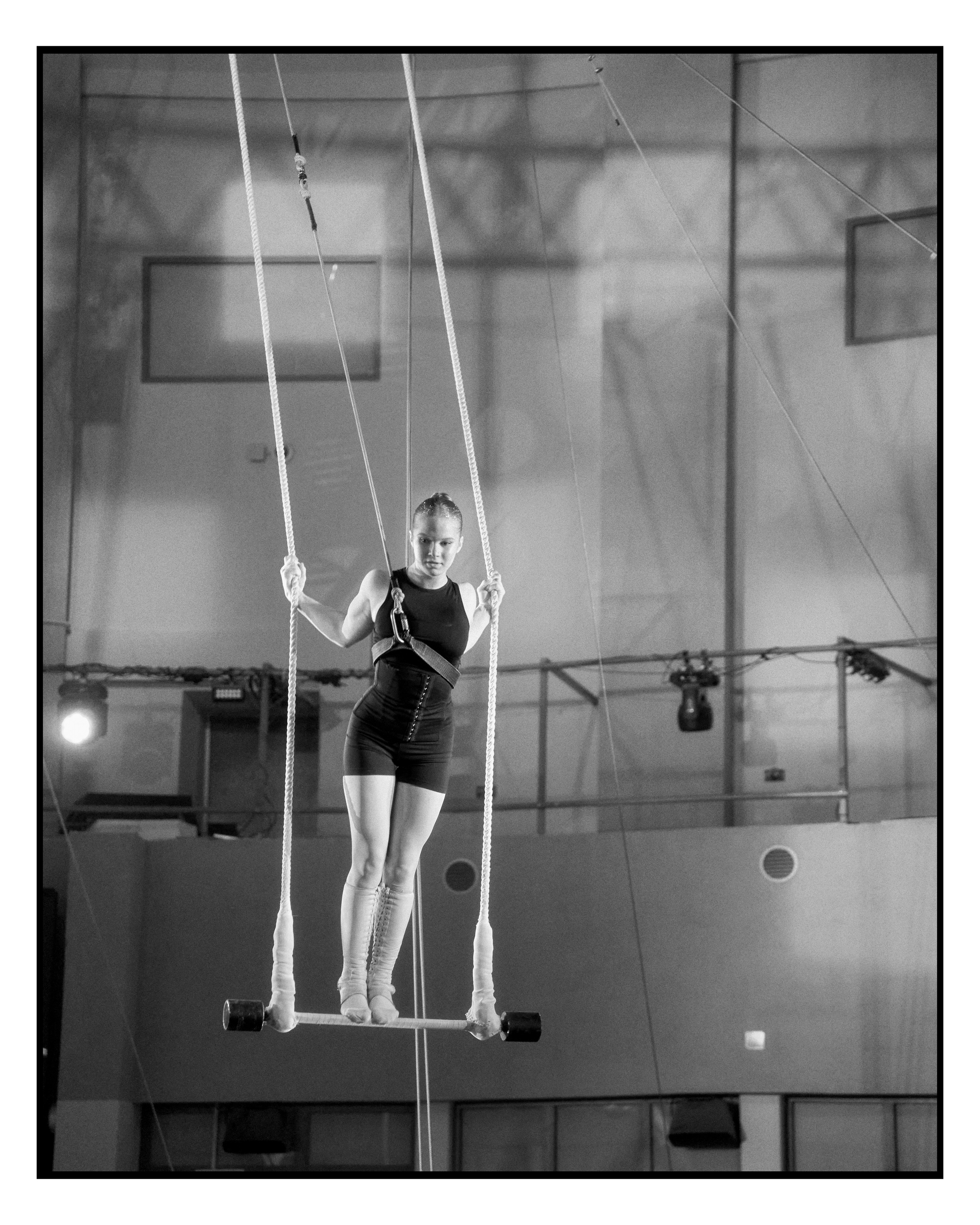 CIRCUS SCHOOL. ANNA — PHOTOGRAPHER