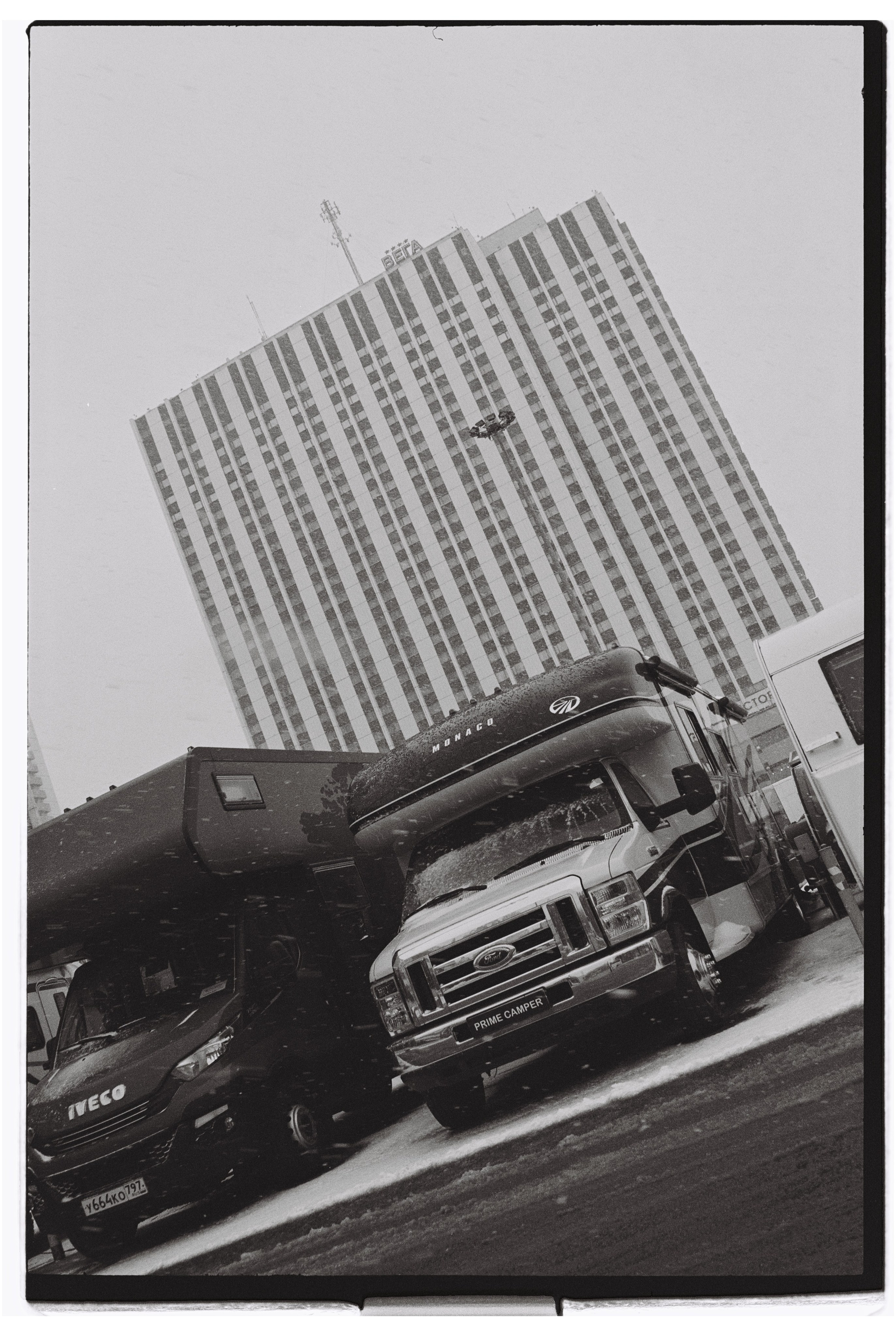 CARS. ANNA — PHOTOGRAPHER