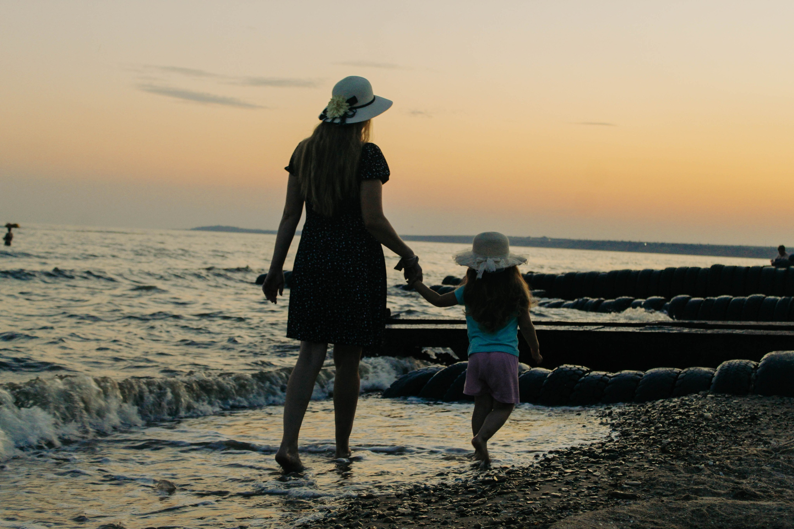 Два поколения. Илья Чемис — Фотограф в Мариуполе