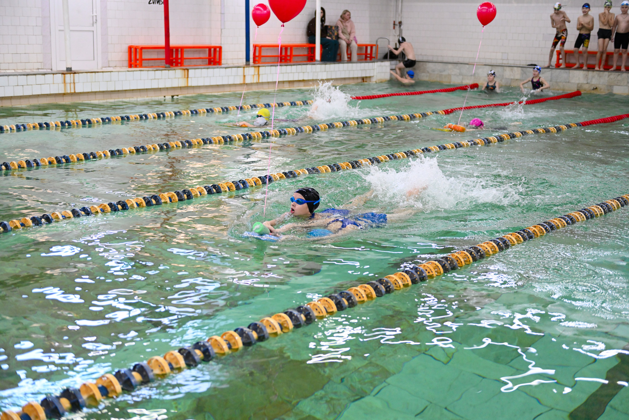 2025-12-20 Бассейн Урал НГ младшие. Снежинск фото Андрианов