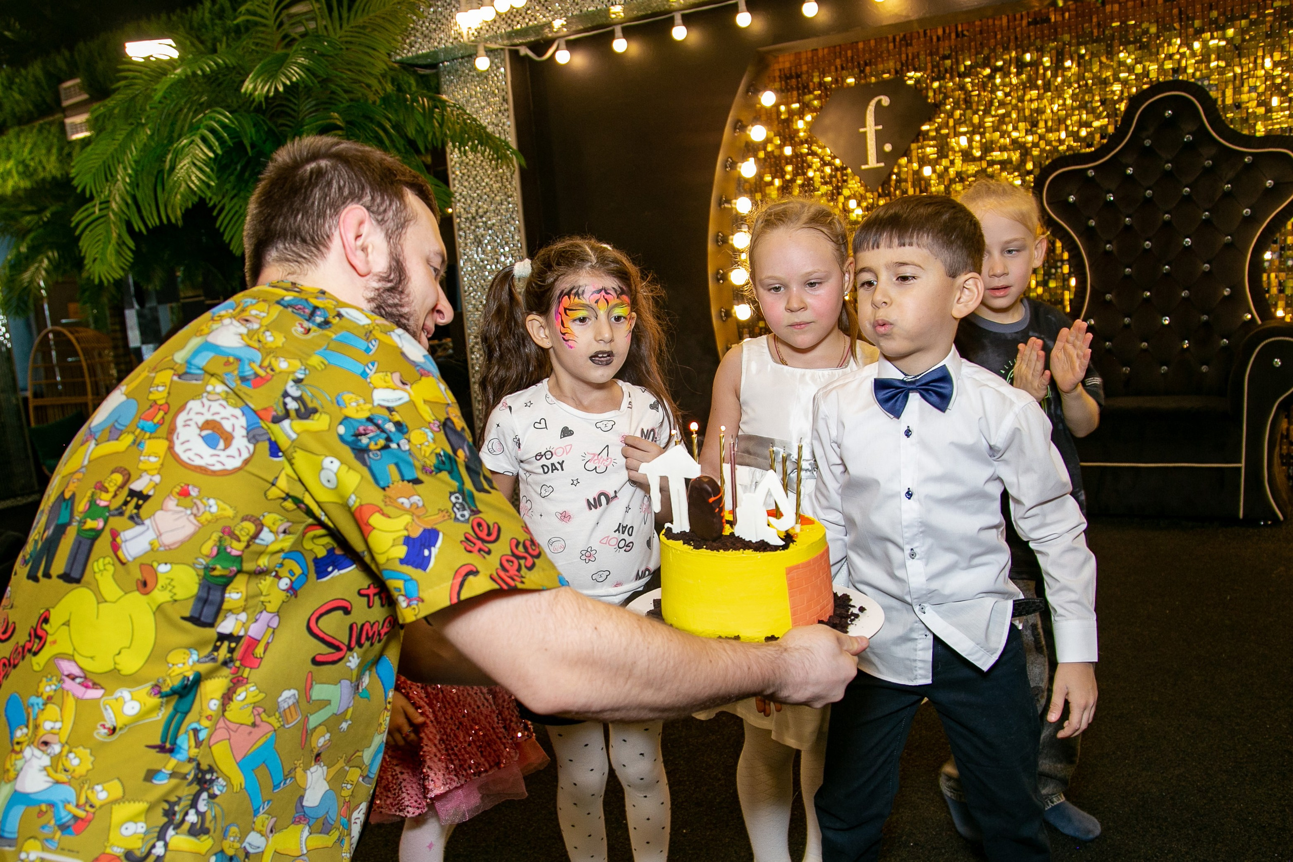 Детские день рождения. Фотограф Краснодара, фотограф в парке Галецкого.репортажный фотограф. детский фотограф, свадебный фотограф. профессиональный фотограф