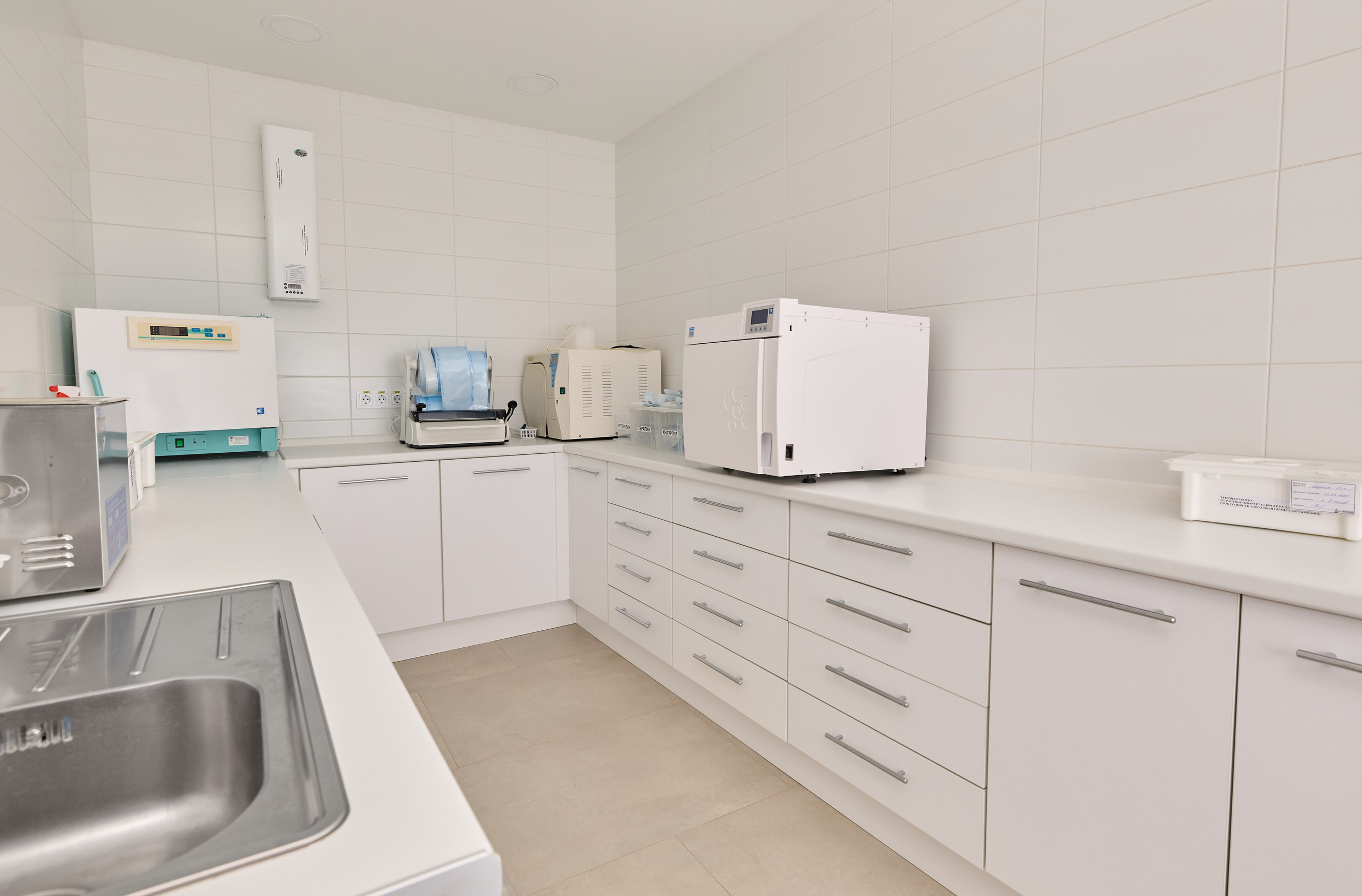 Blago dent. Святослав Лебедев | Рекламный фотограф — Коммерческая съемка, Арт-дирекшн, AI-интеграция