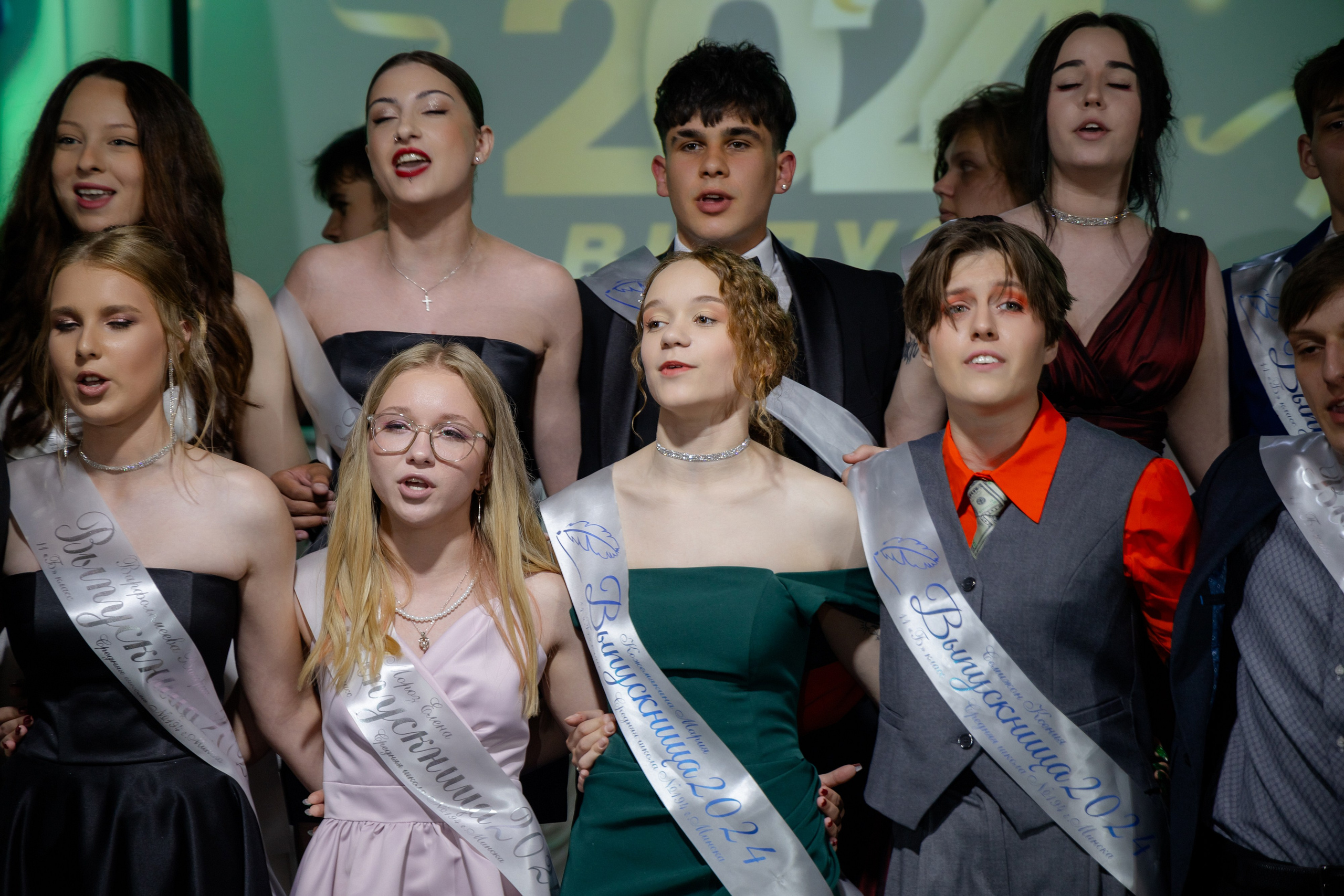 Школьный выпускной 2024 год в Соколе (Минск). Свадебный фотограф в Минске/Беларуси Сергей Спиридонов