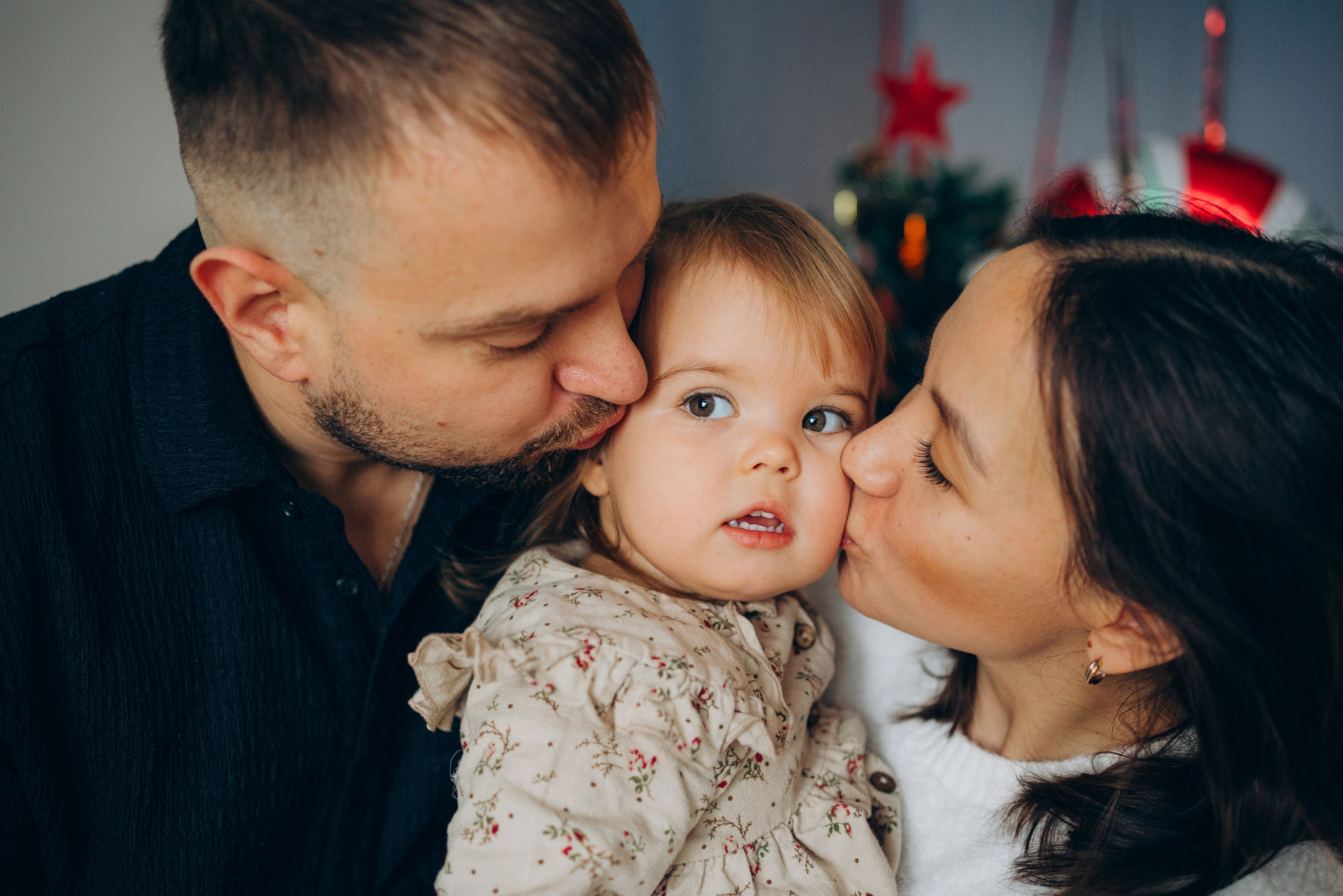 Семья — это тепло объятий и свет улыбок!. Фотограф Москва Светлана Кирюшина