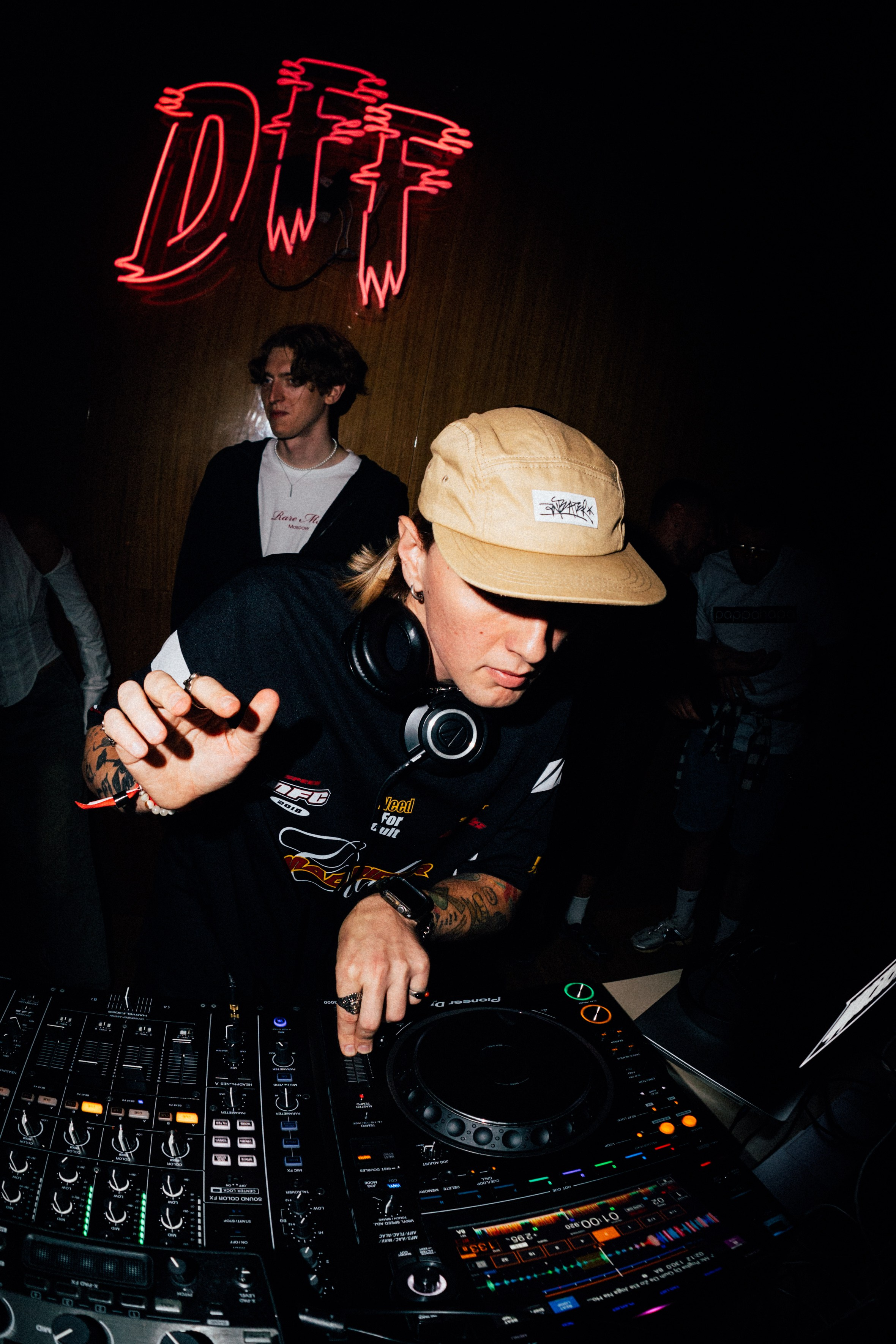 UPPERCUTS AT DFF. СПАСИБО, ДАНИЛ